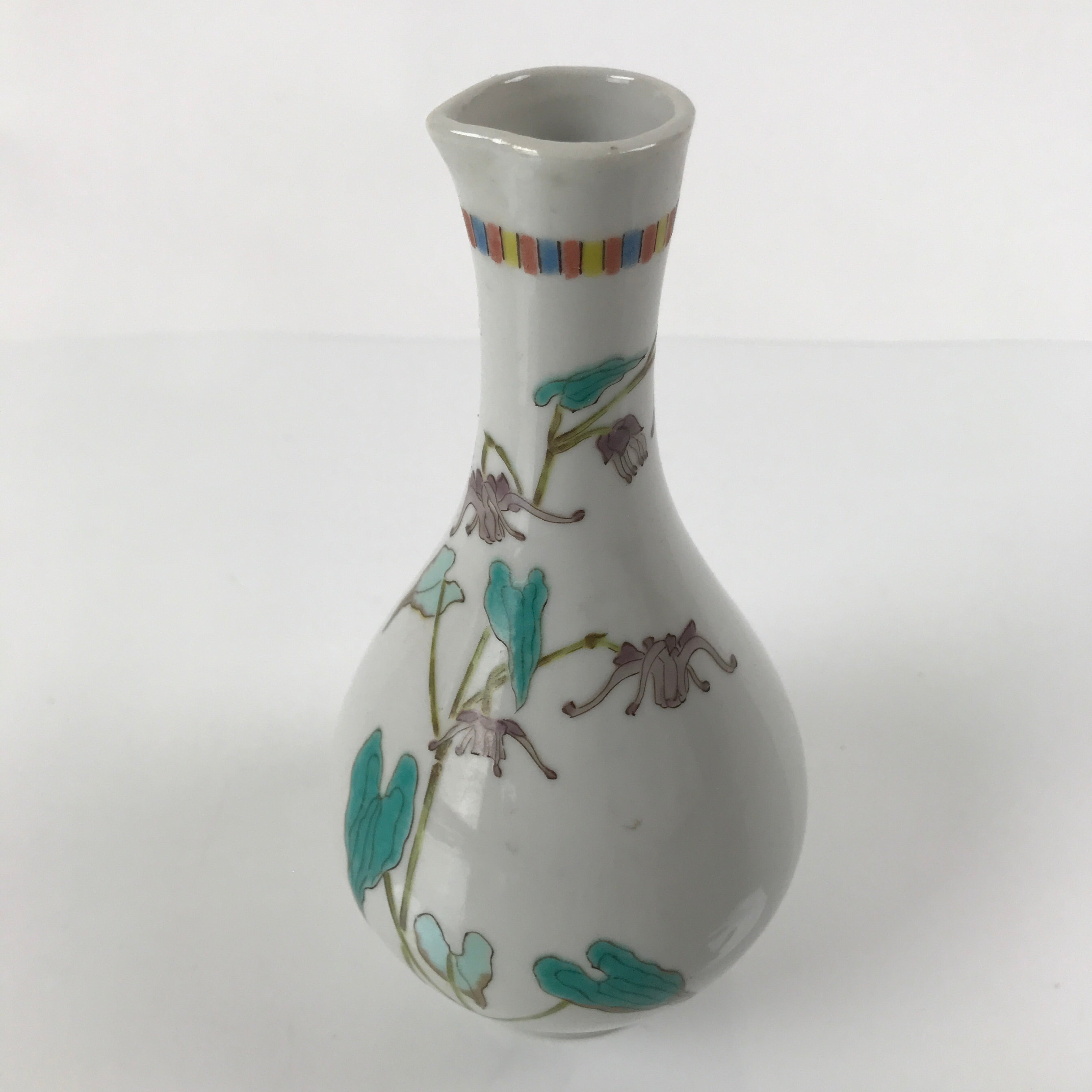 Japanese Porcelain Sake Bottle Tokkuri Vtg Jun Takekoshi Purple Flowers TS642