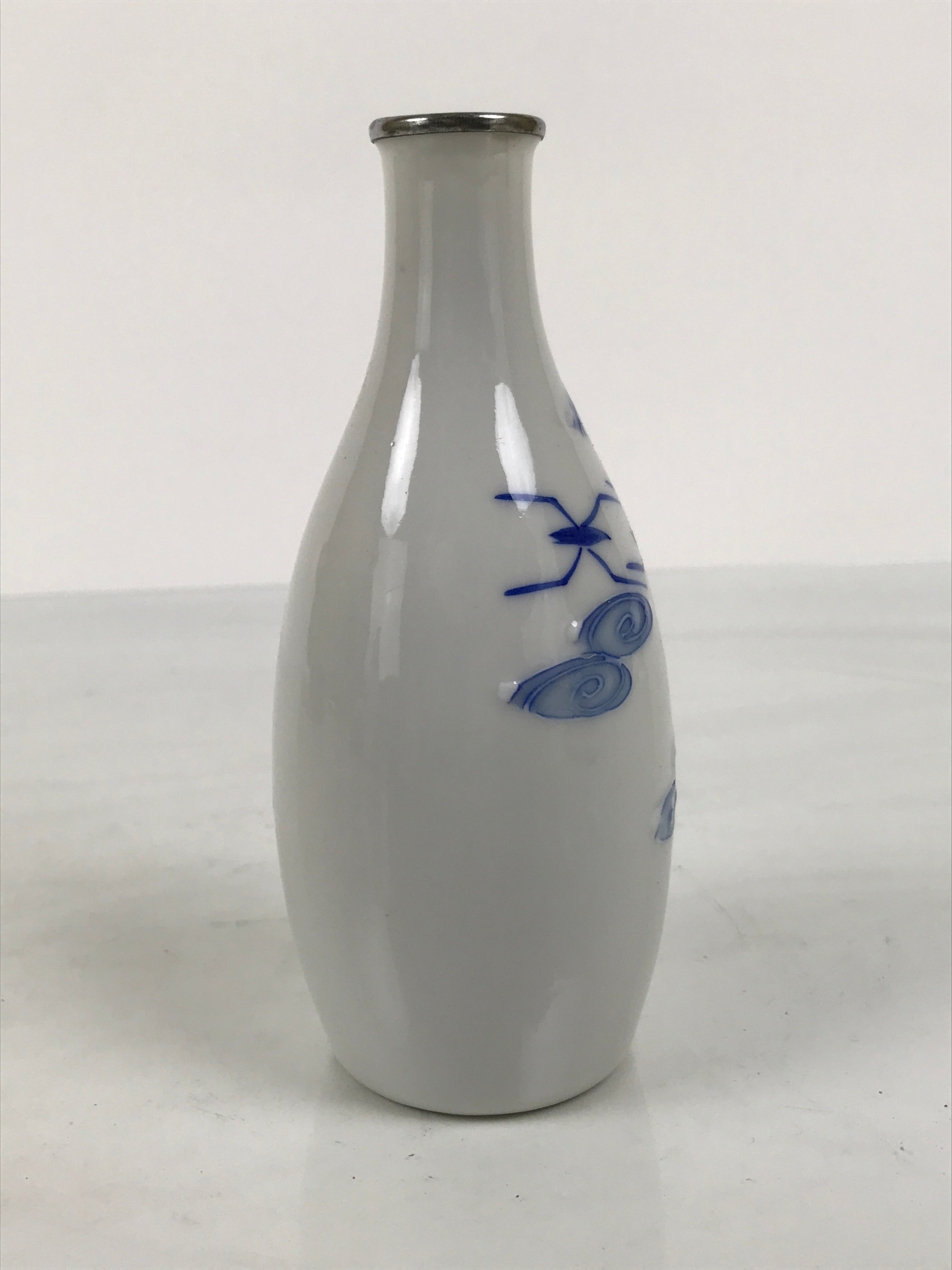 Japanese Sake Bottle (Tokkuri) | chidorivintage.com