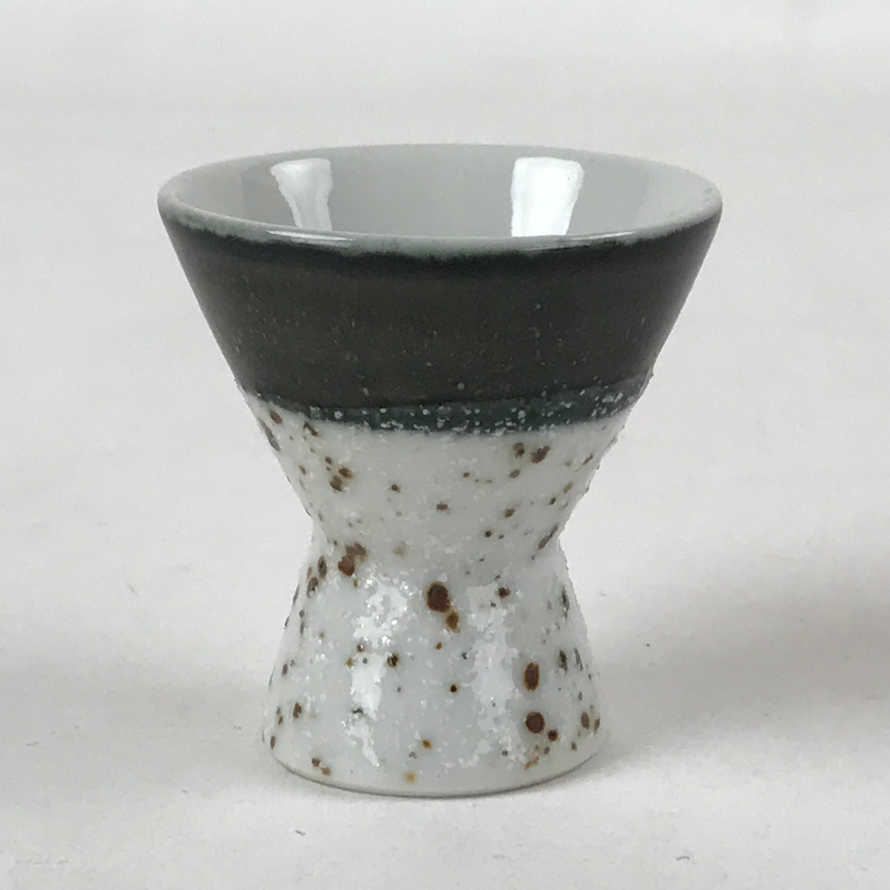 Japanese Porcelain Sake Cup Vtg Rappa Ochoko Guinomi Green Brown Speckle G119