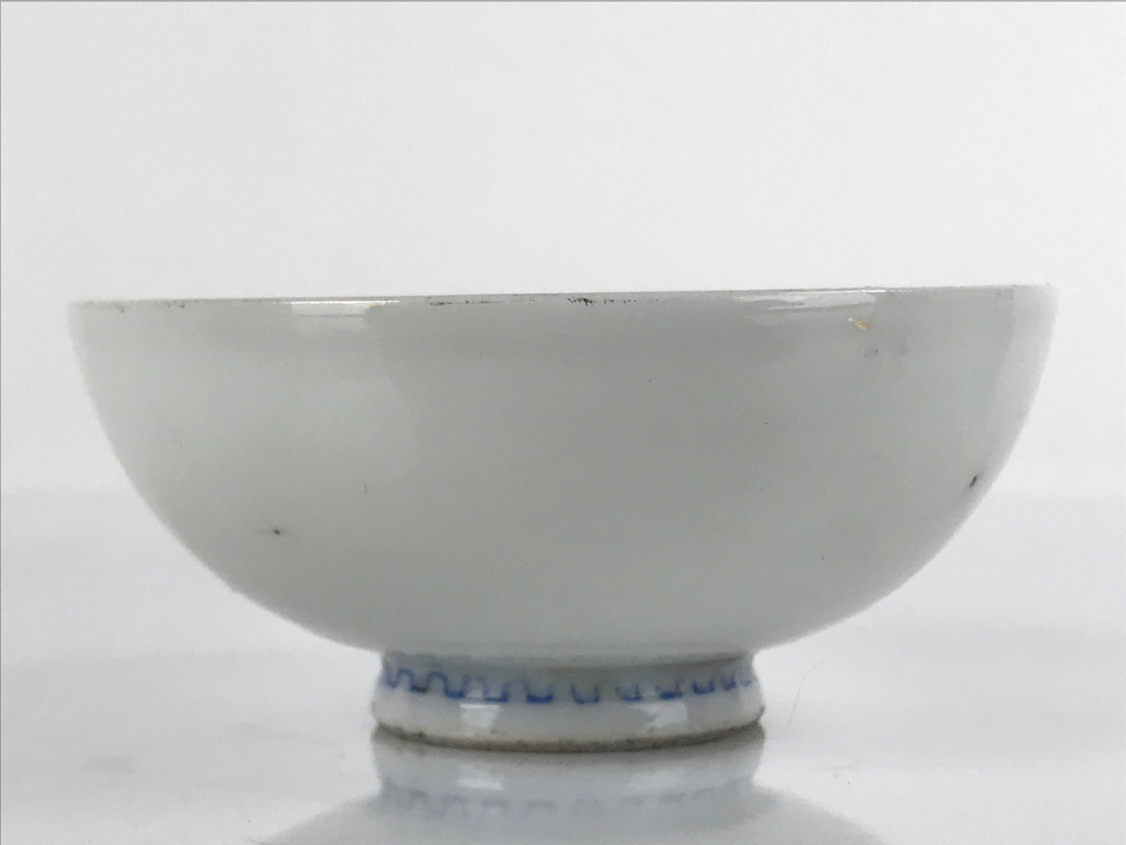 Japanese Porcelain Sake Cup Vtg Sakazuki Guinomi Minogame Turtle White Gold G253