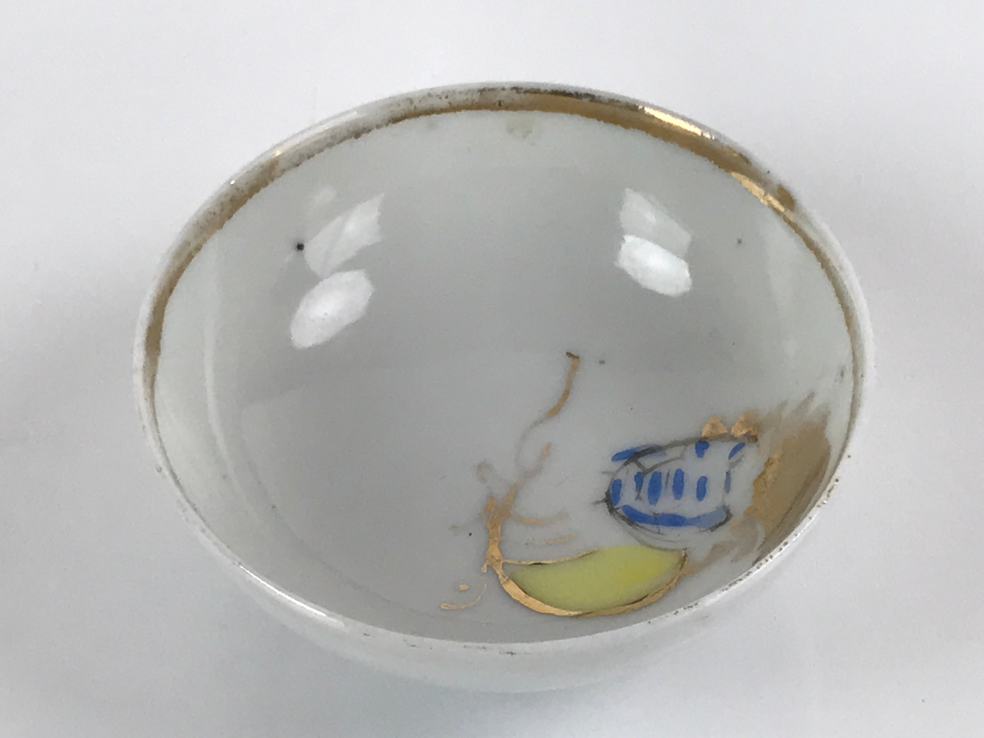 Japanese Porcelain Sake Cup Vtg Sakazuki Guinomi Minogame Turtle White Gold G253