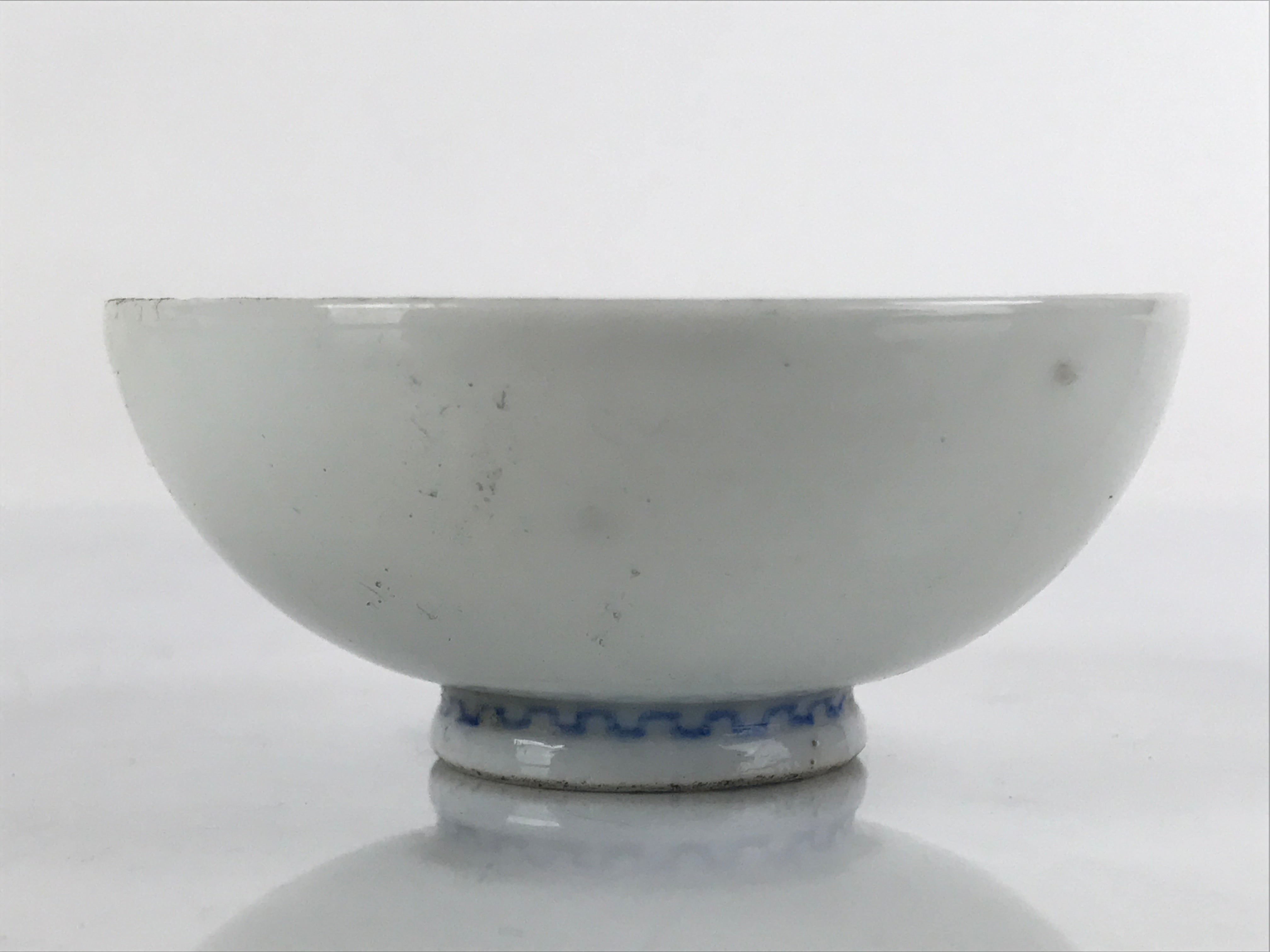 Japanese Porcelain Sake Cup Vtg Sakazuki Guinomi Minogame Turtle White Gold G255