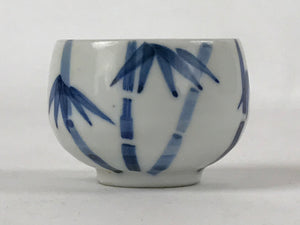 Japanese Porcelain Sake Cup Vtg Tsubomi Guinomi Bamboo Blue White G124