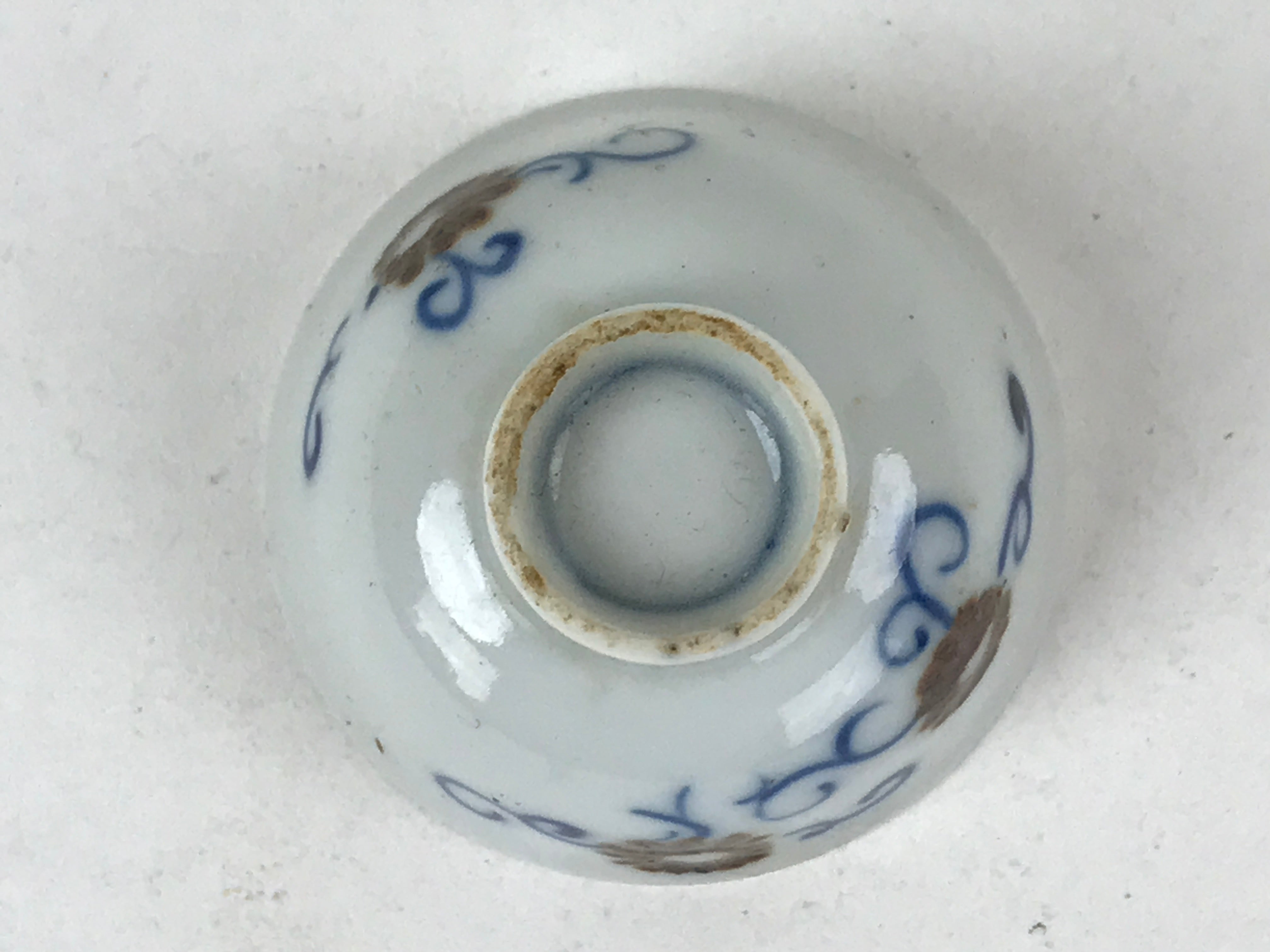 Japanese Porcelain Sake Cup Vtg Tsubomi Ochoko Guinomi Blue White Flowers G132