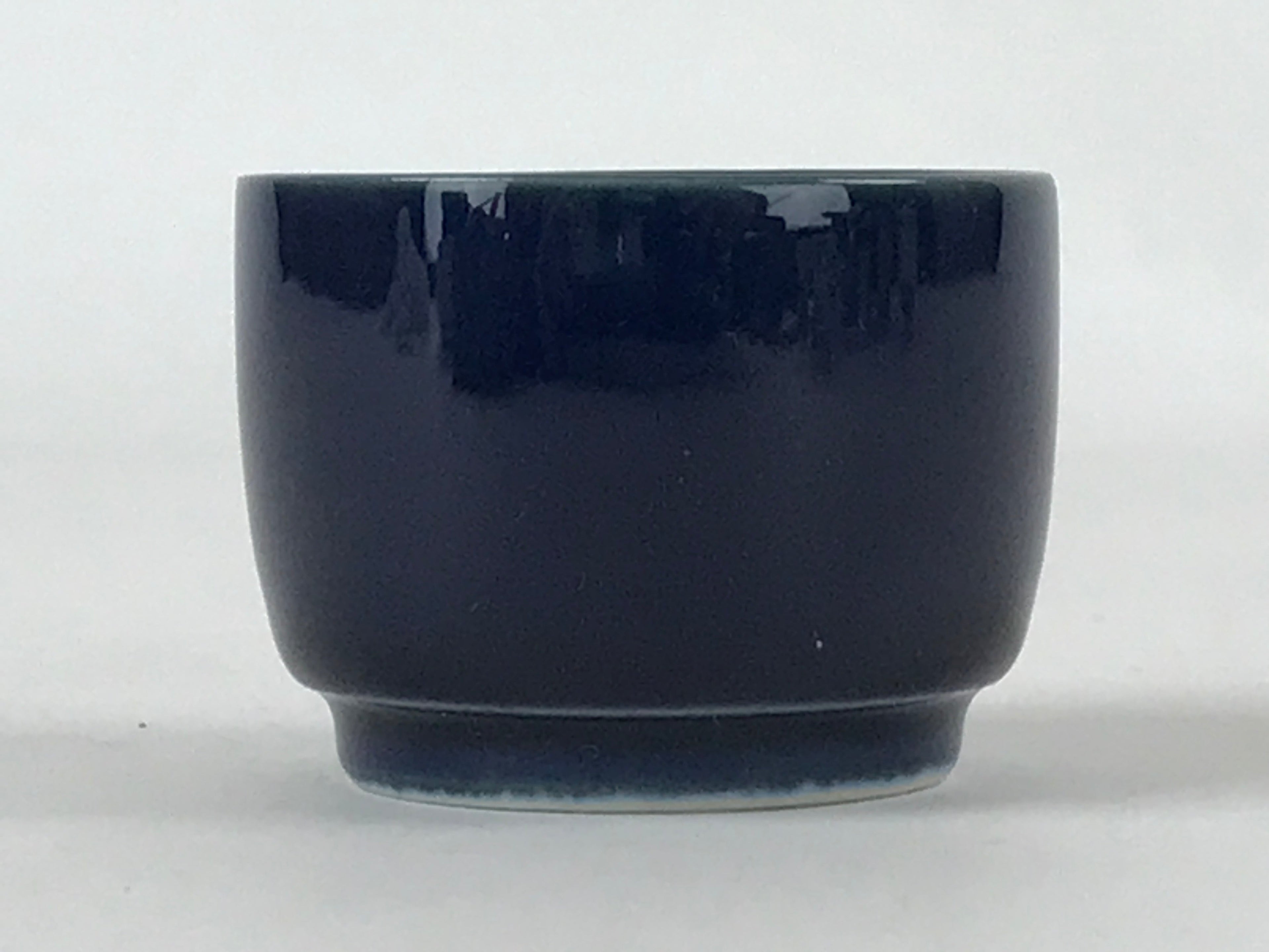 Japanese Porcelain Sake Cup Vtg Tsubomi Ochoko Guinomi Simple Dark Blue G130