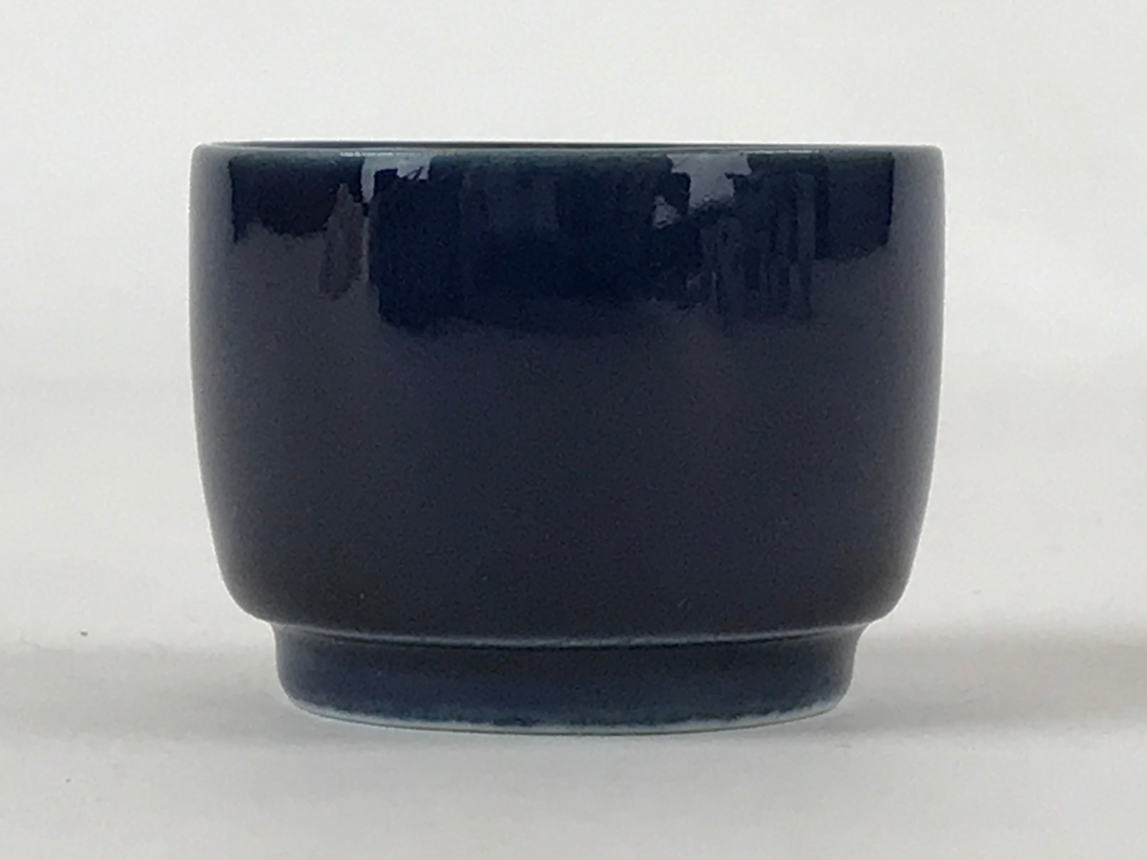 Japanese Porcelain Sake Cup Vtg Tsubomi Ochoko Guinomi Simple Dark Blue G130