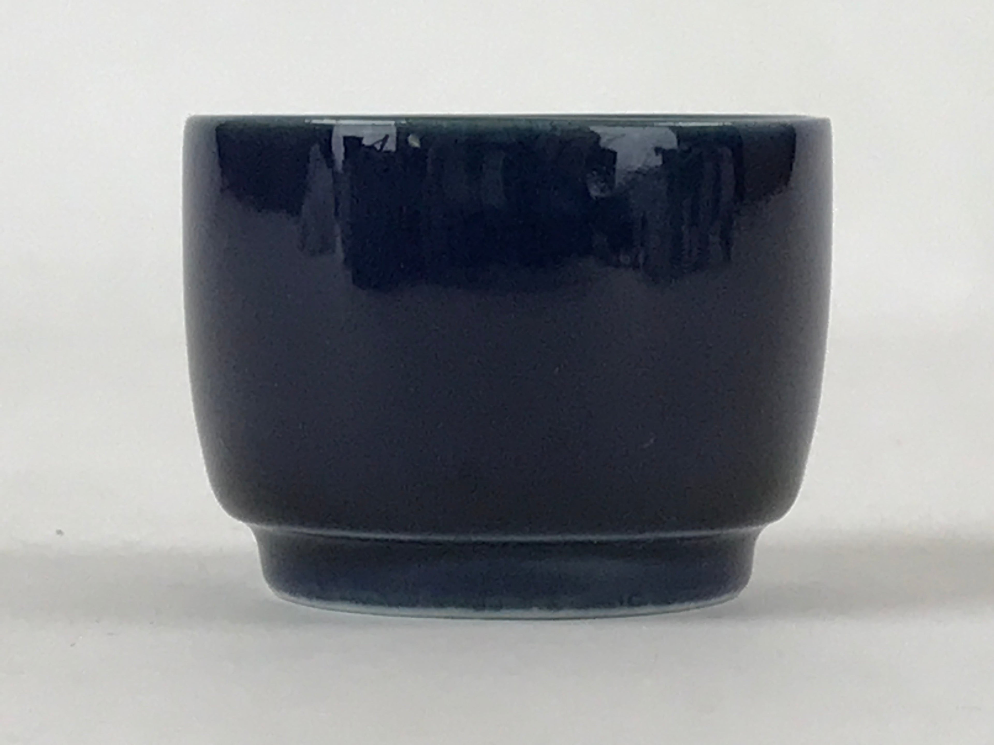 Japanese Porcelain Sake Cup Vtg Tsubomi Ochoko Guinomi Simple Dark Blue G130