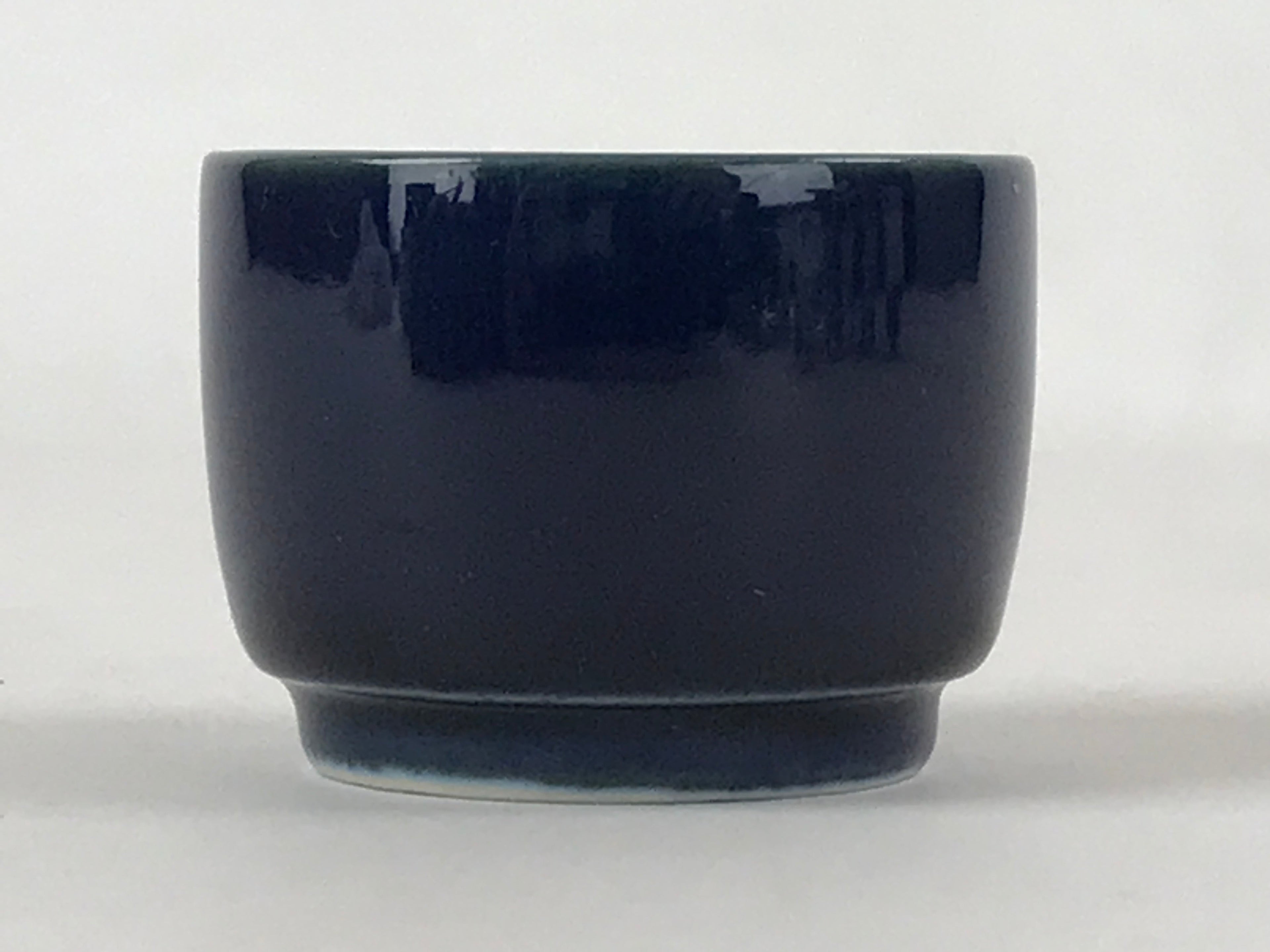 Japanese Porcelain Sake Cup Vtg Tsubomi Ochoko Guinomi Simple Dark Blue G130