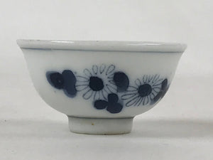 Japanese Porcelain Sake Cup Vtg Tsubomi Ochoko Sometsuke Blue Flowers G134