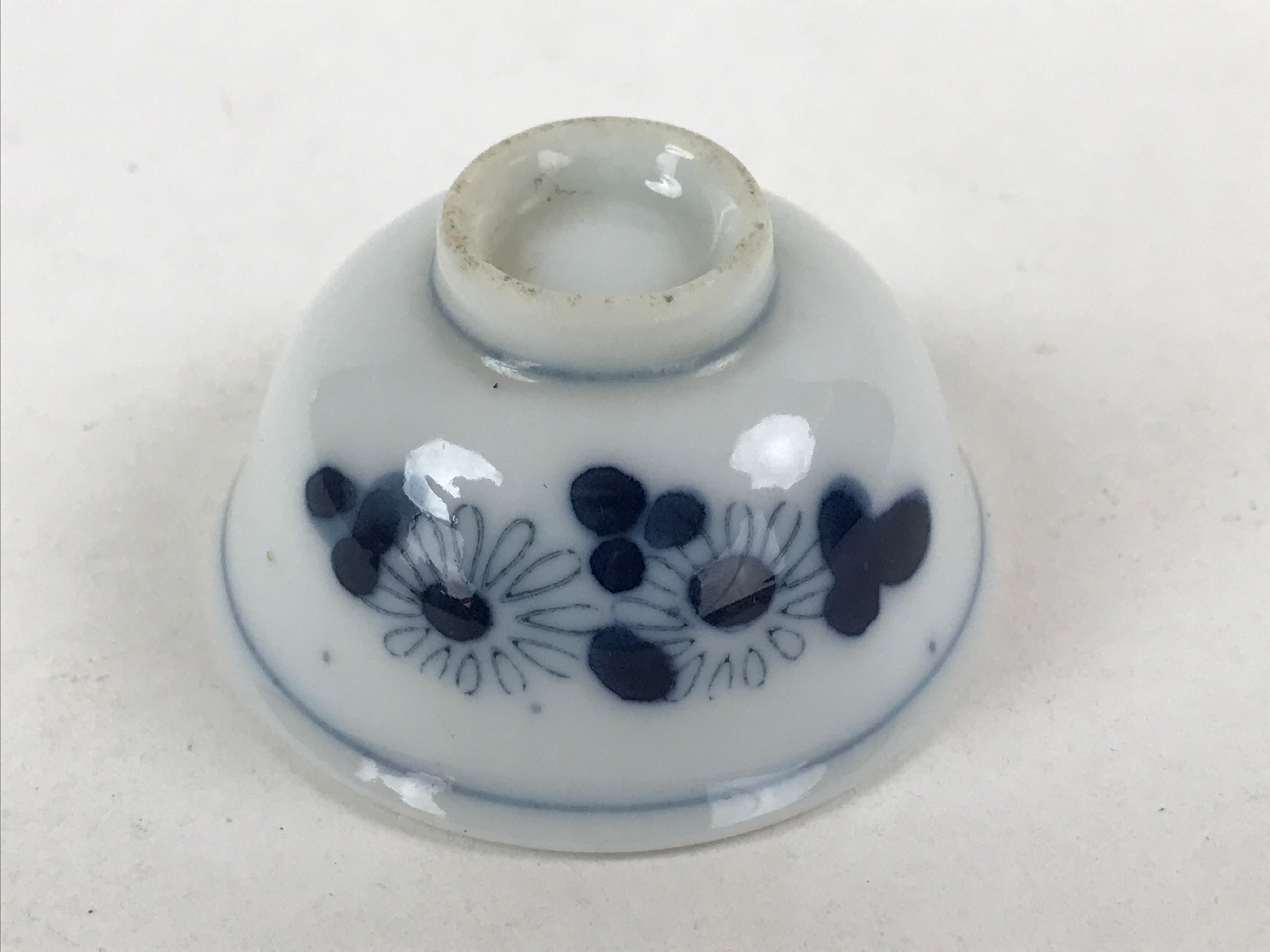 Japanese Porcelain Sake Cup Vtg Tsubomi Ochoko Sometsuke Blue Flowers G136