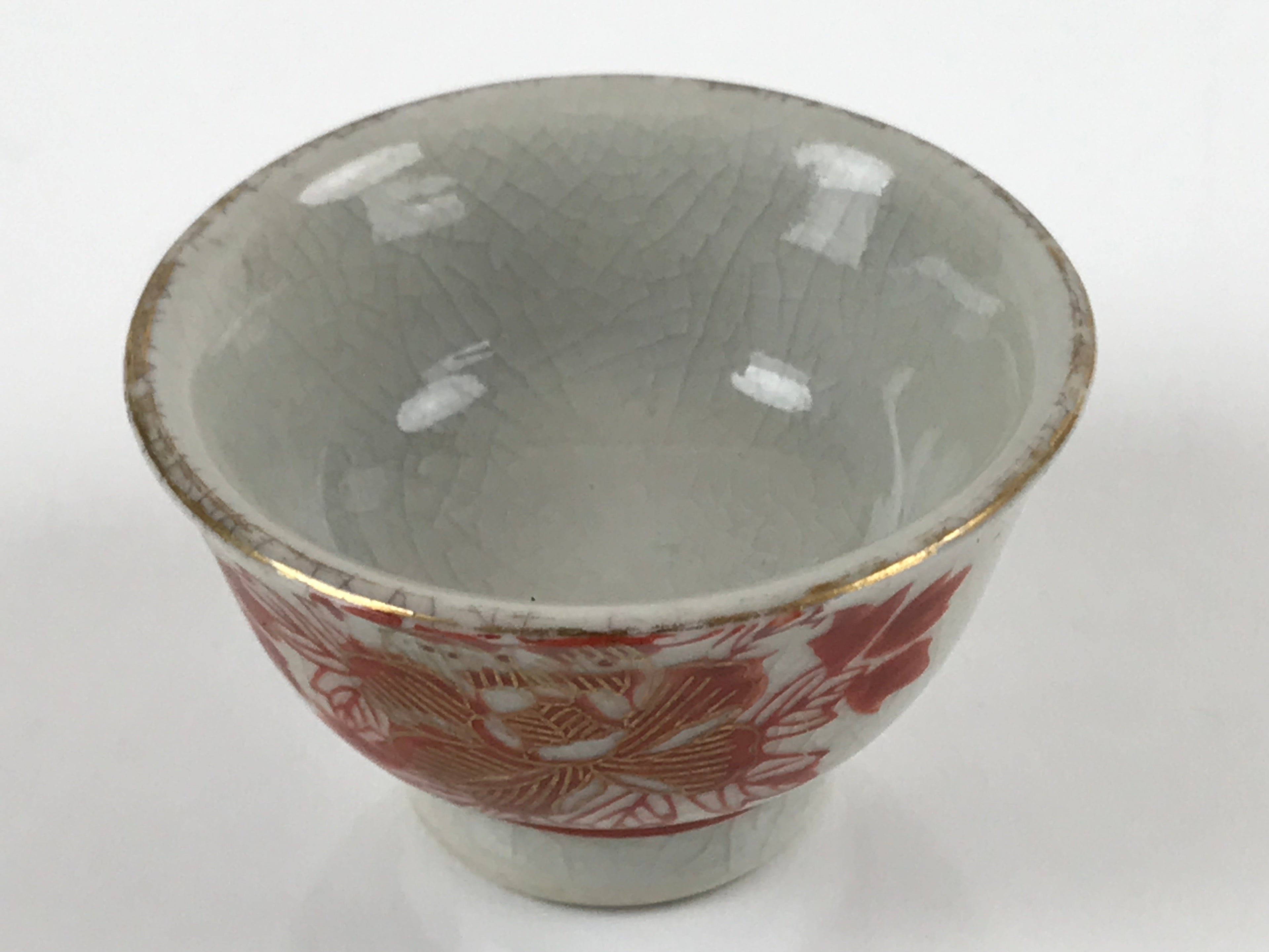 Japanese Porcelain Sake Cup Vtg Wan Ochoko Guinomi Peony Botan Red Gray G182