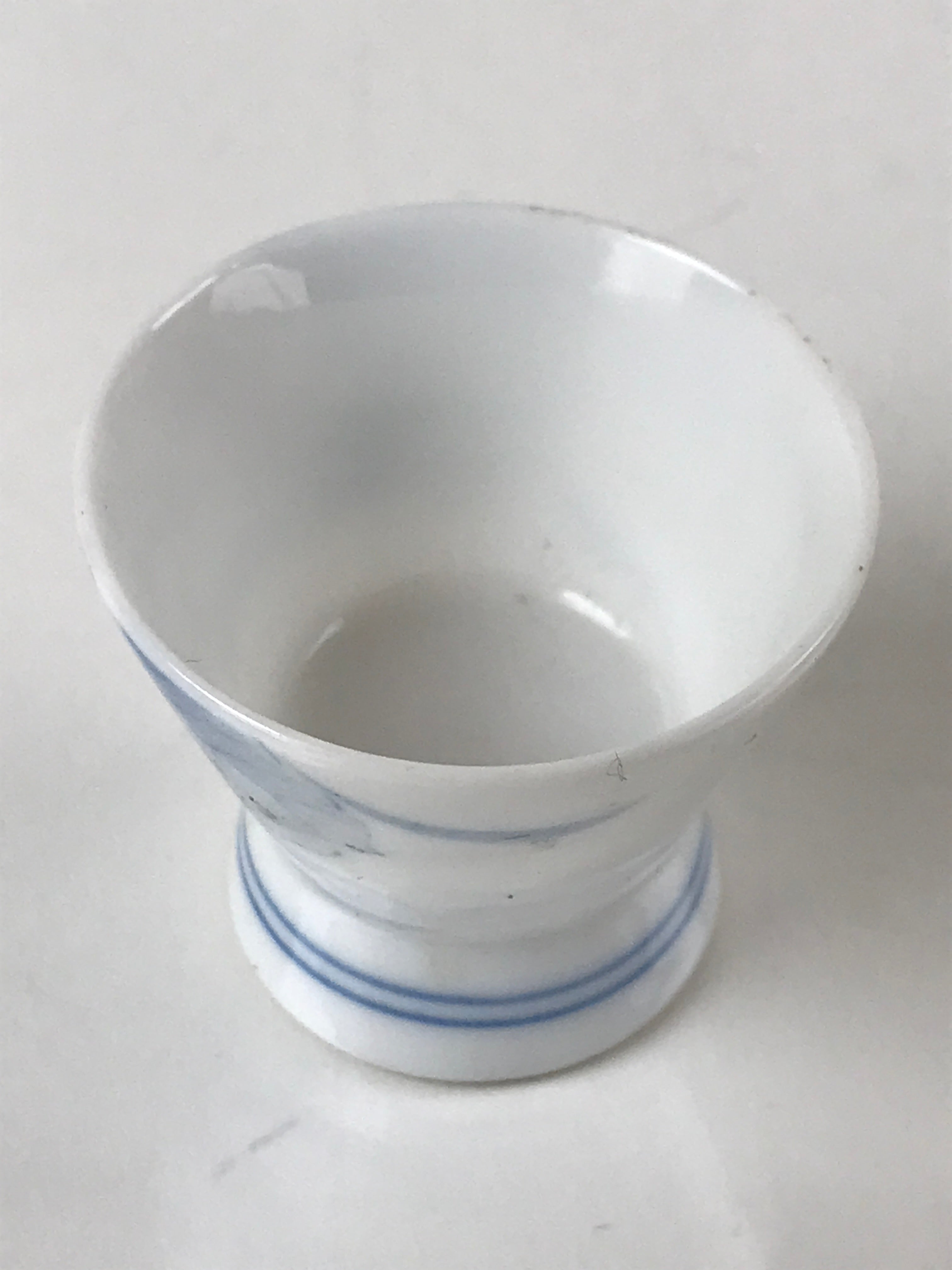 Japanese Porcelain Sake Cup Vtg Wan Ochoko Guinomi Purple Hydrangea Flower G156