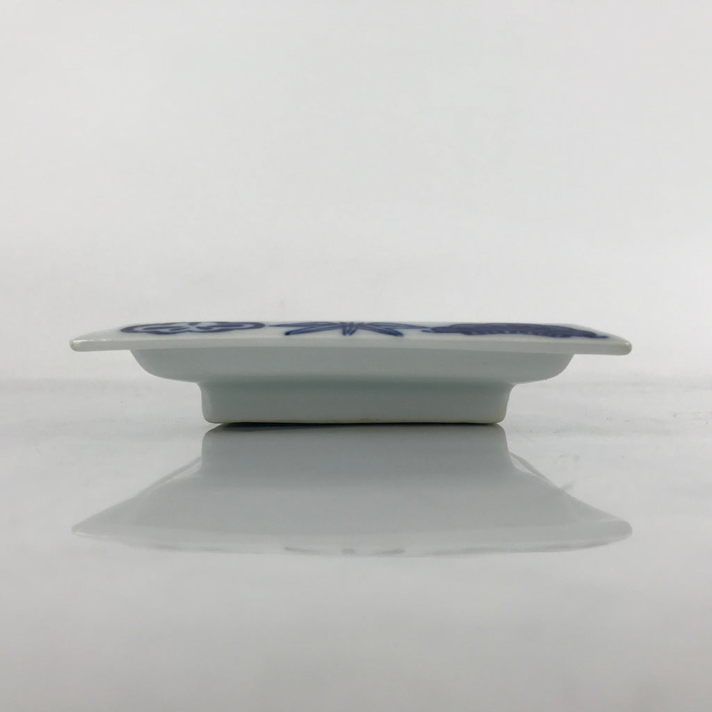 Japanese Porcelain Sashimi Plate Vtg Shochikubai Bamboo Plum Pine Blue PY757