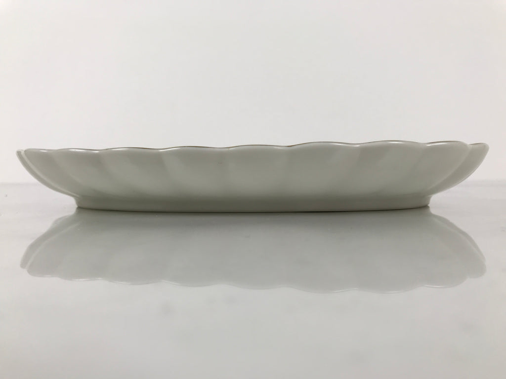 Japanese Porcelain Serving Plate Vtg Oval White Floral Lily Gold Kikuzara Y447