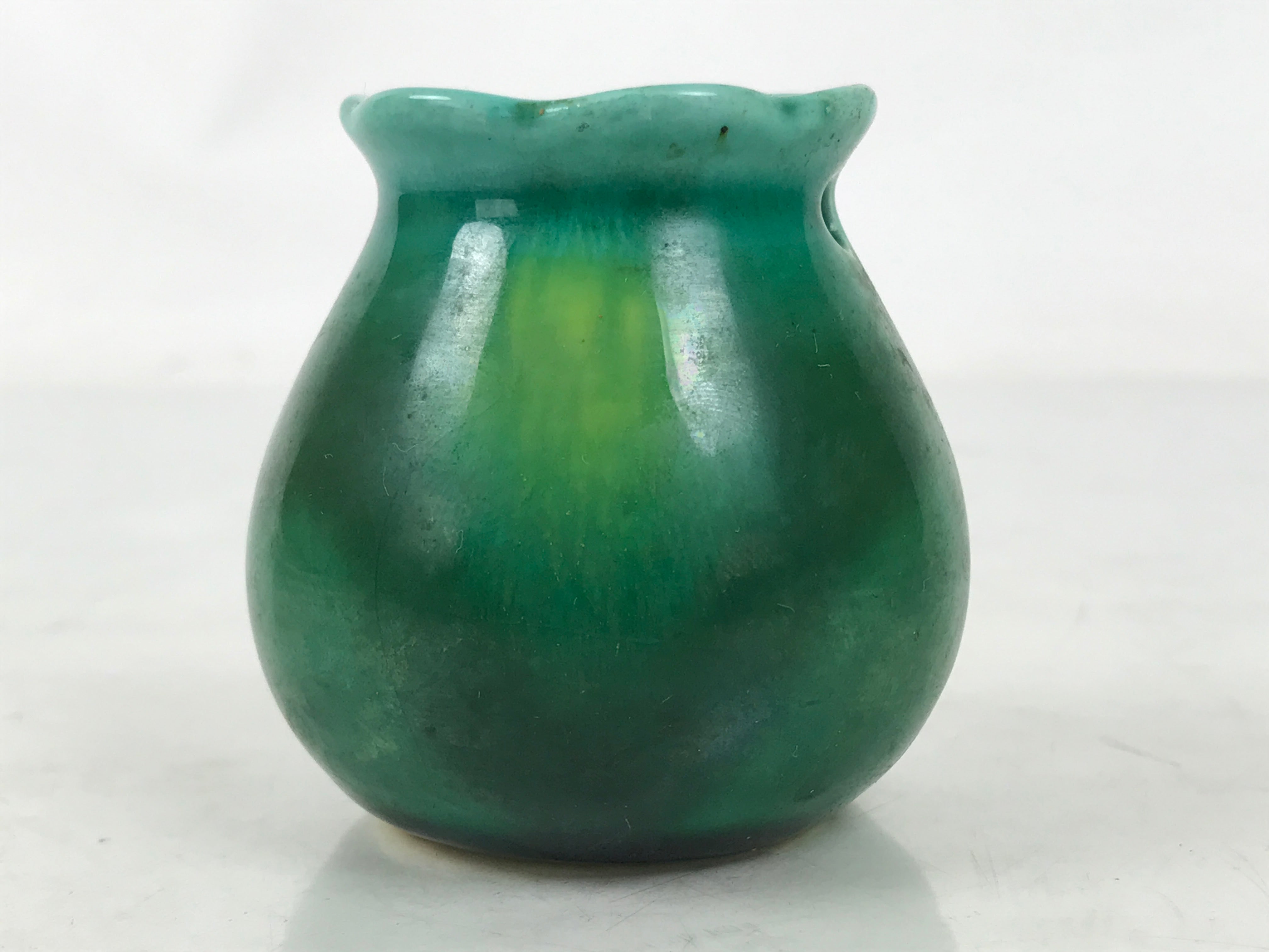 Japanese Porcelain Single Flower Vase Vtg Small Kabin Green Round Hanging MFV101