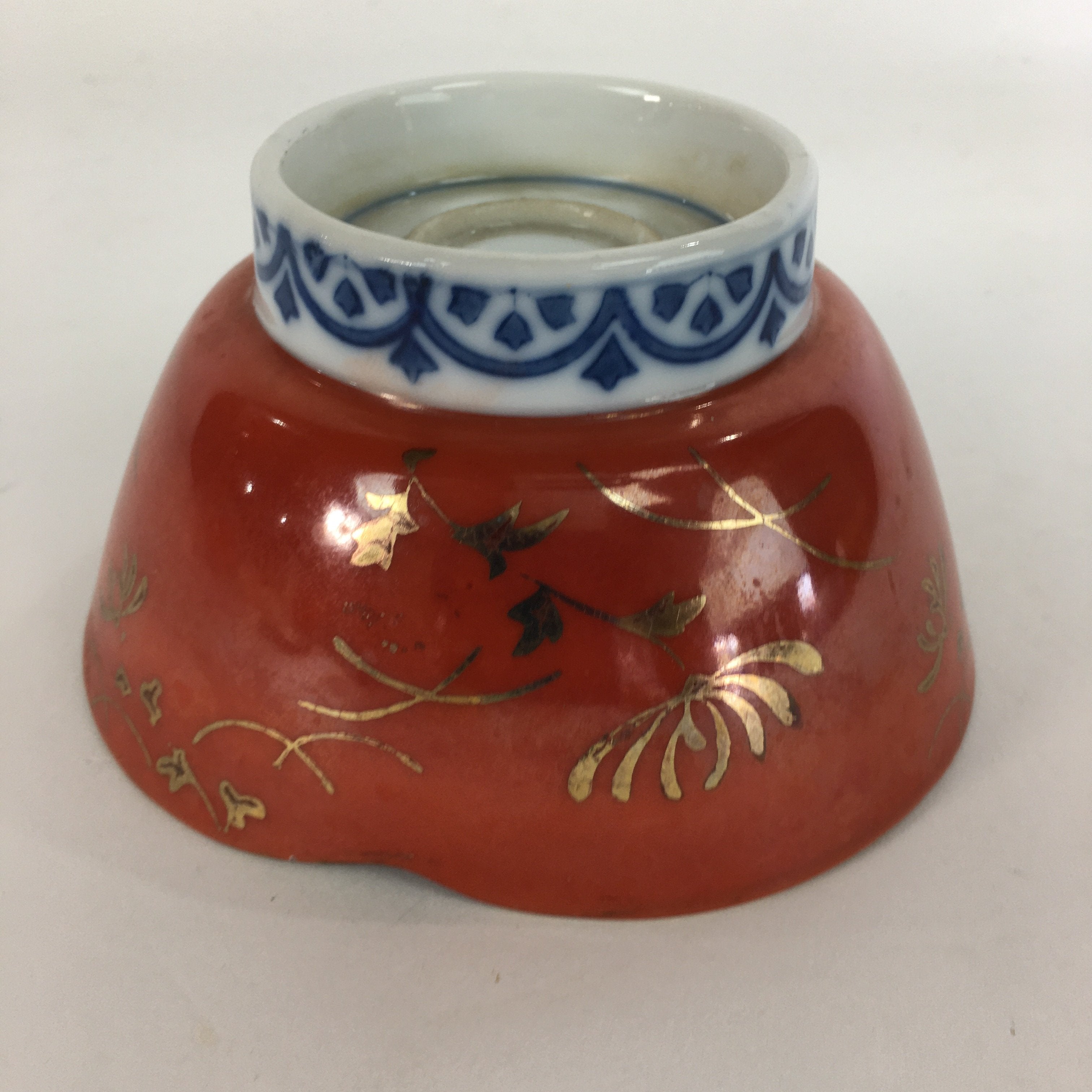 Japanese Porcelain Small Bowl Kobachi Red White Sometsuke Flower Pattern PP560