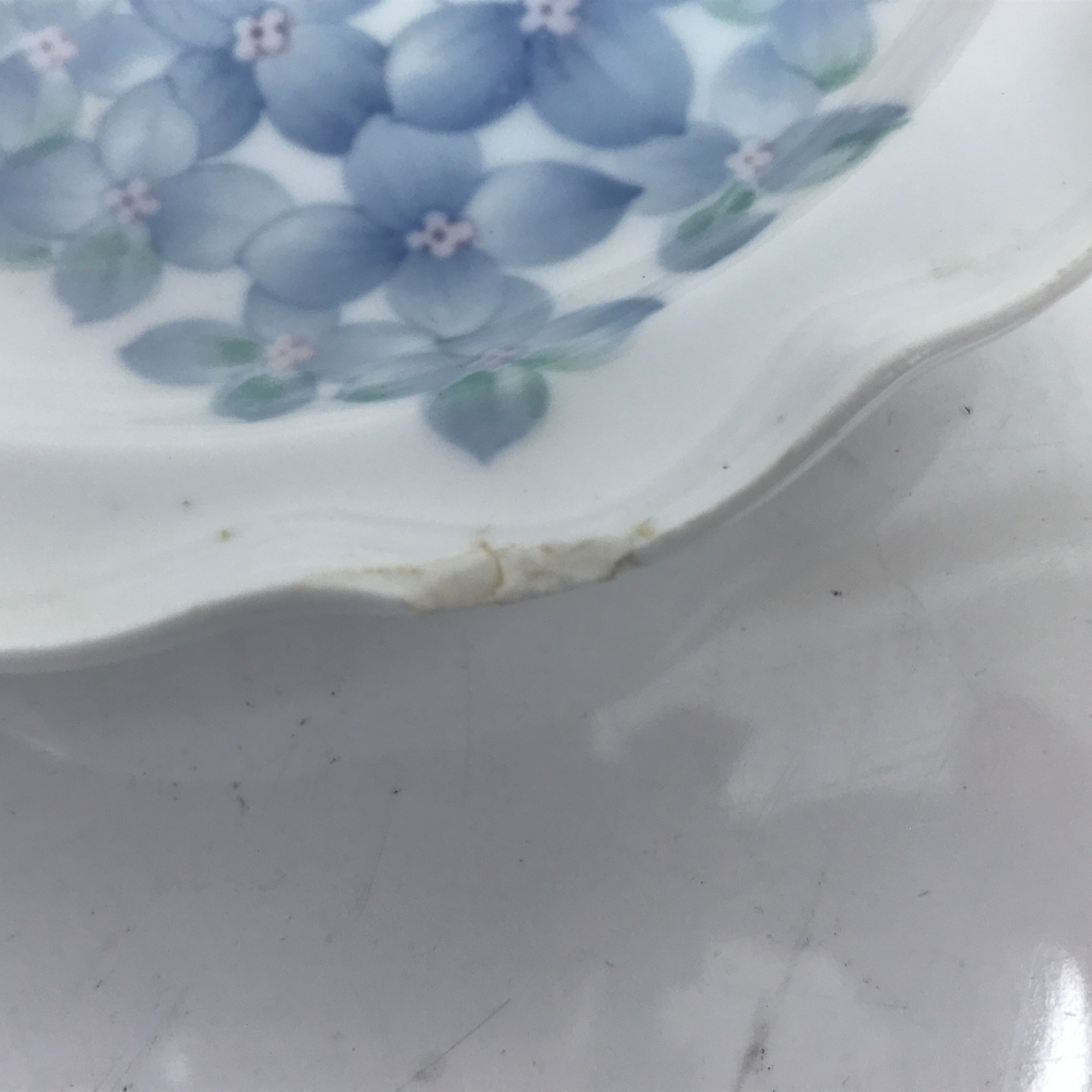 Japanese Porcelain Small Plate Kozara Vtg Hydrangea White Blue Ruffle Edge Y23