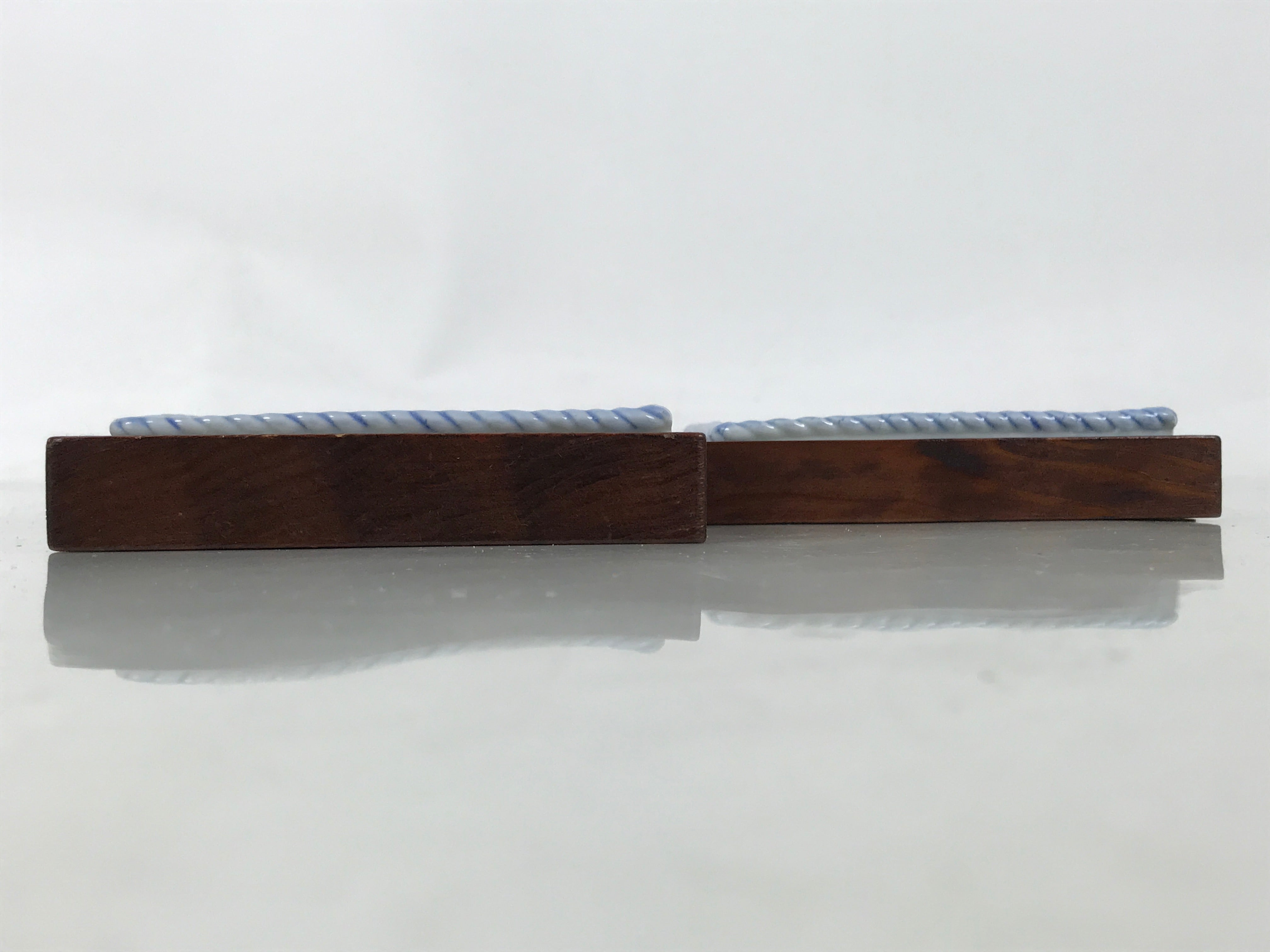 Japanese Porcelain Small Plate Kozara Vtg Lacquer Tray Dish 3pc White Blue Y424