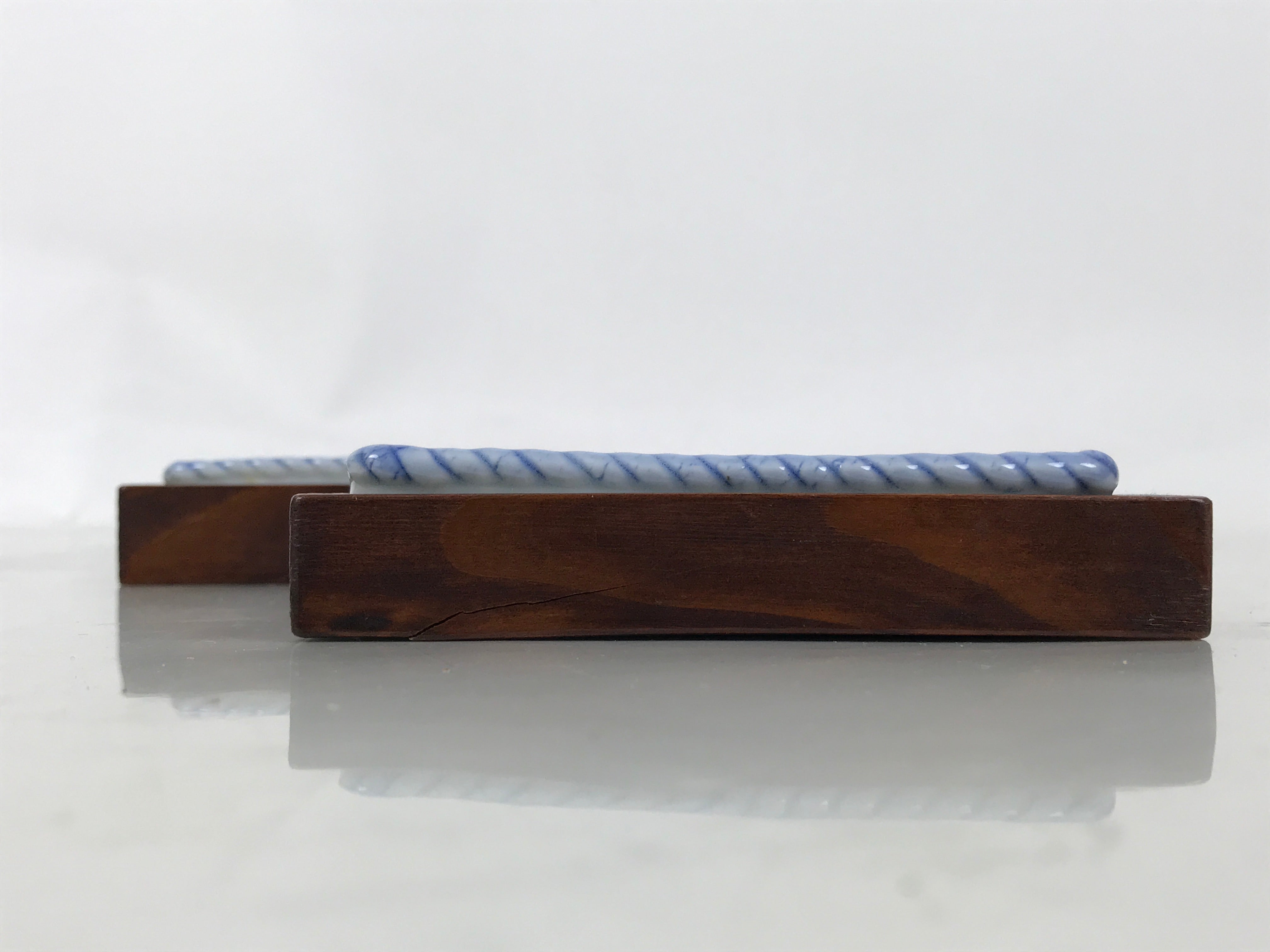 Japanese Porcelain Small Plate Kozara Vtg Lacquer Tray Dish 3pc White Blue Y424