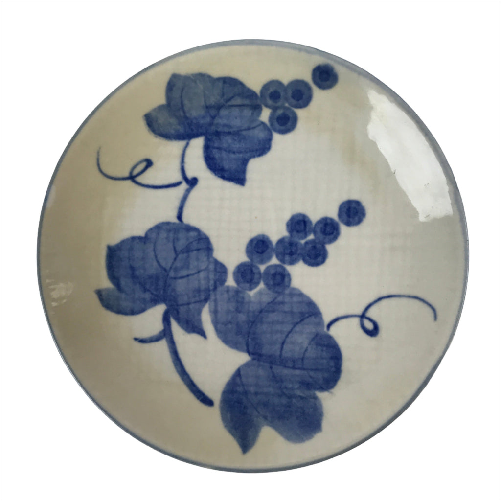 Japanese Porcelain Small Plate Kozara Vtg Ono Japan Blue White Grapes PY920