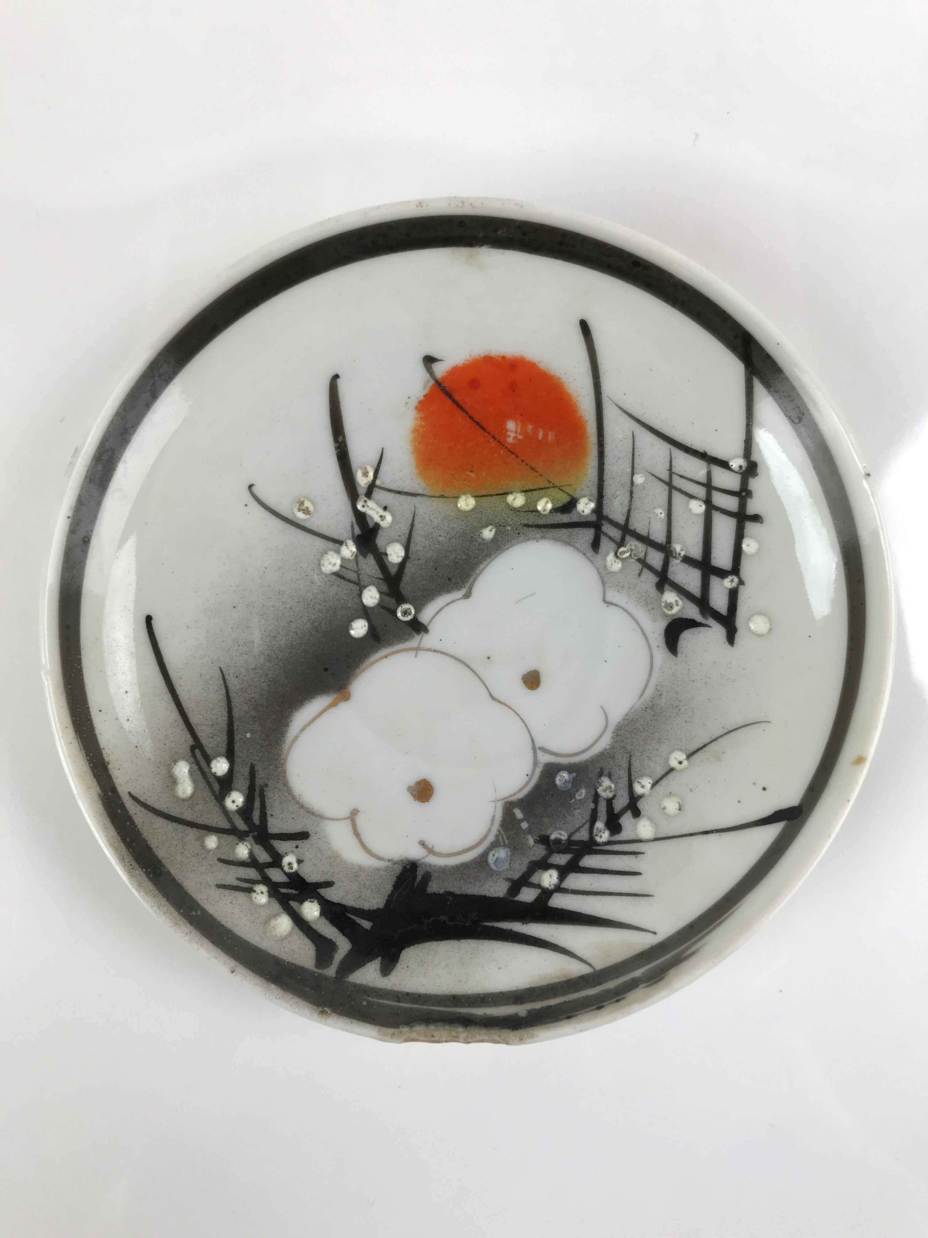 Japanese Porcelain Small Plate Kozara Vtg Plum Blossom Sun Black White PY690