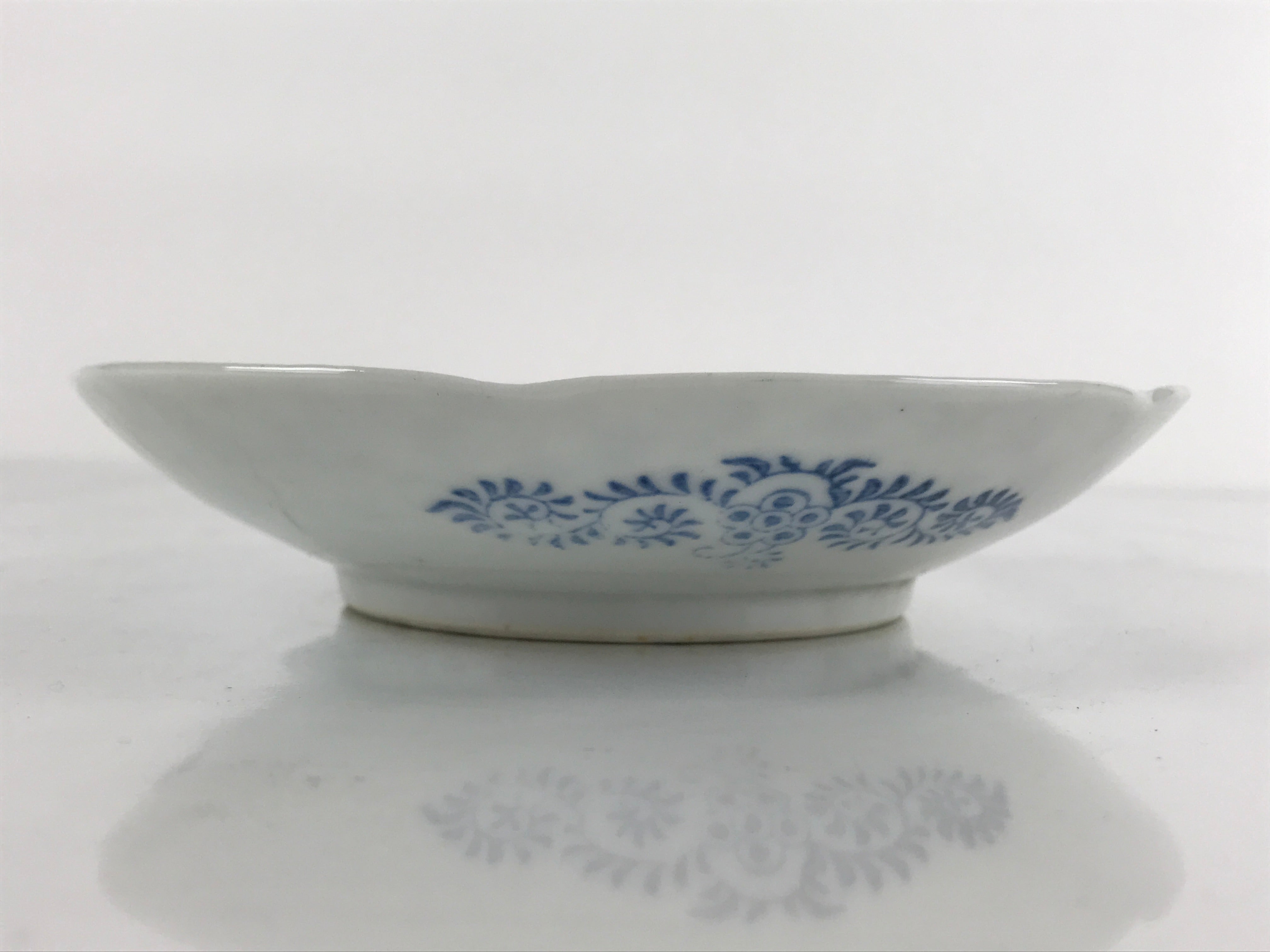 Japanese Porcelain Small Plate Kozara Vtg Sometsuke Peony Botan Blue White PY653