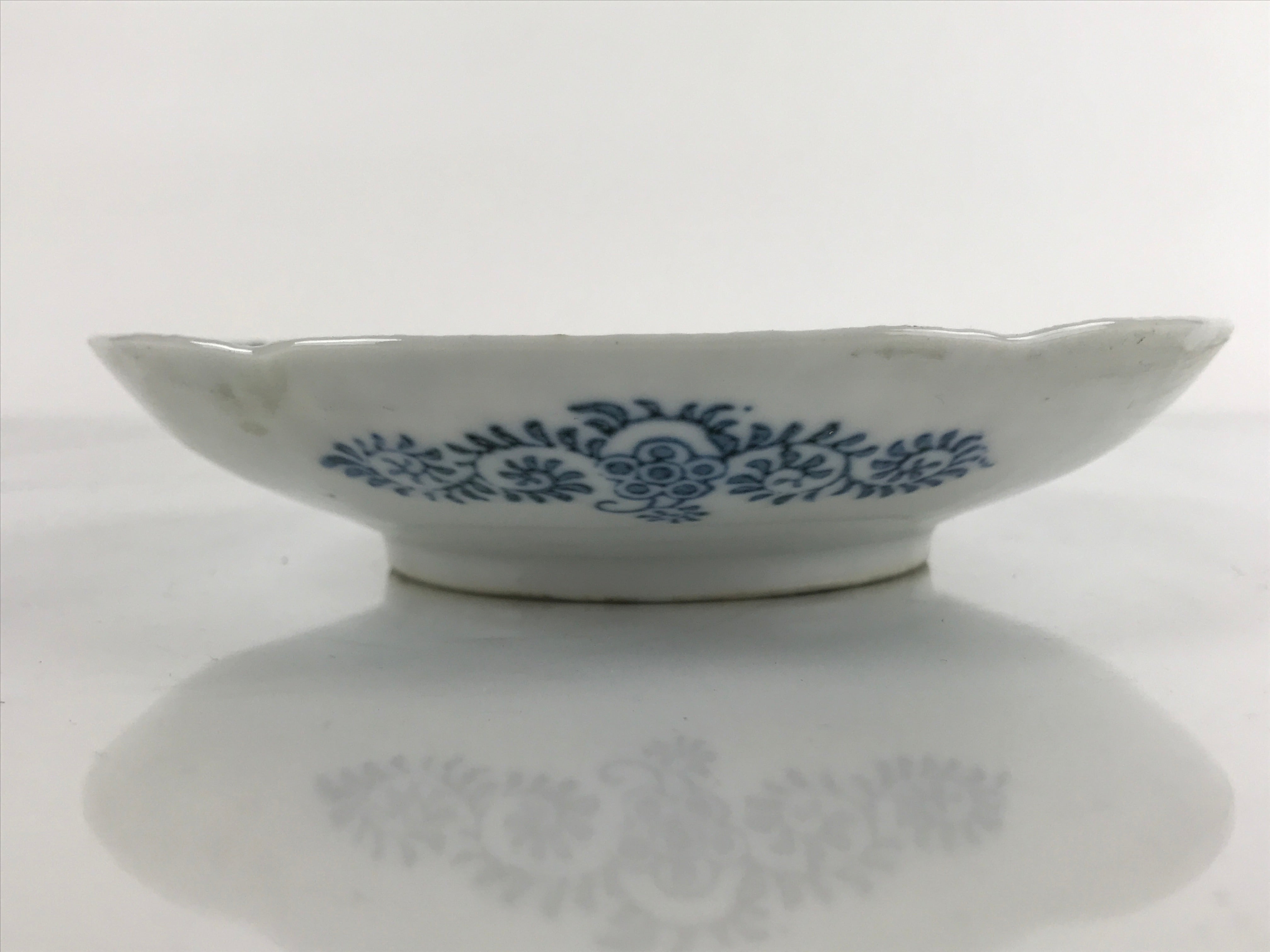 Japanese Porcelain Small Plate Kozara Vtg Sometsuke Peony Botan Blue White PY656