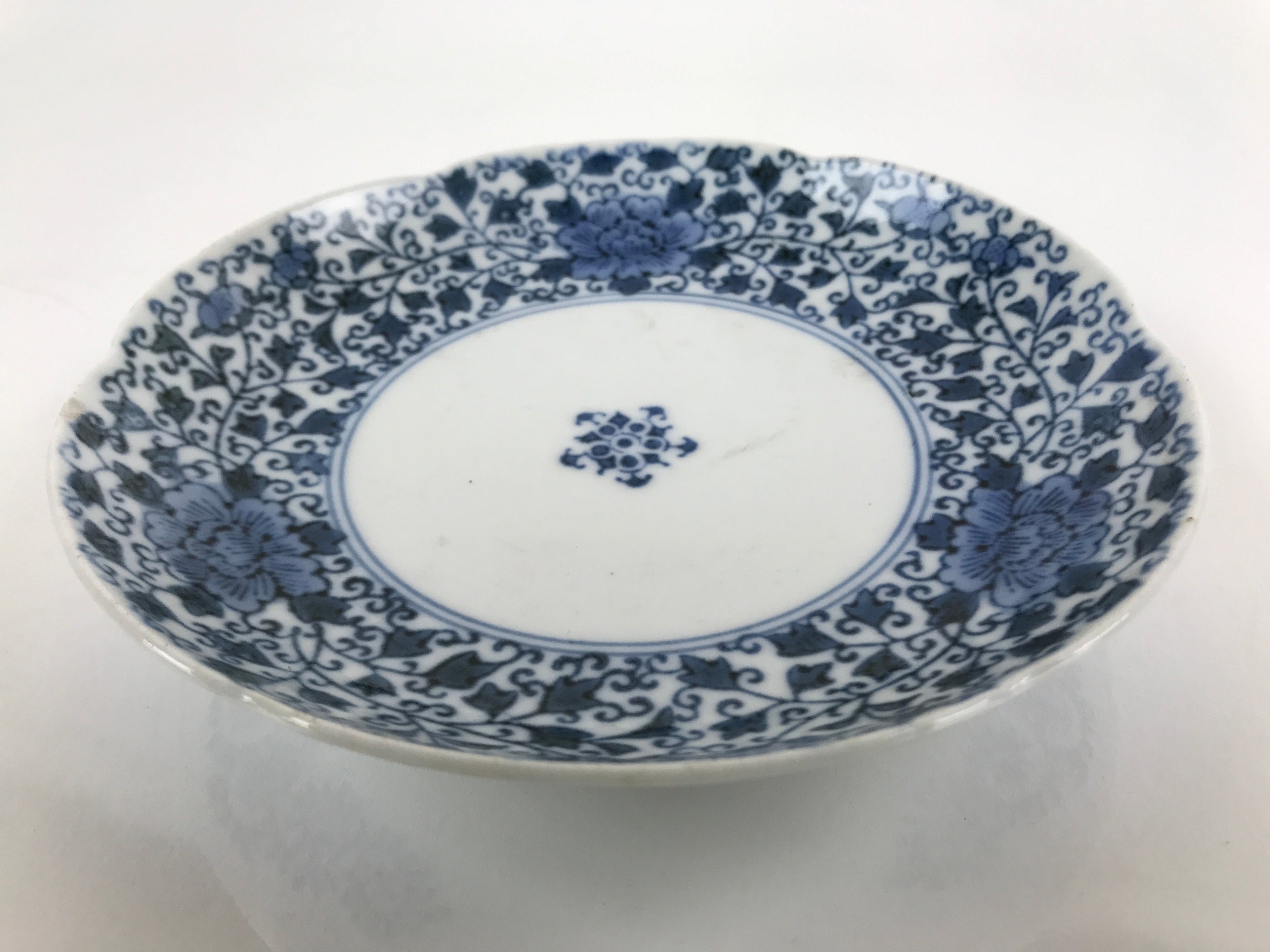 Japanese Porcelain Small Plate Kozara Vtg Sometsuke Peony Botan Blue White PY656