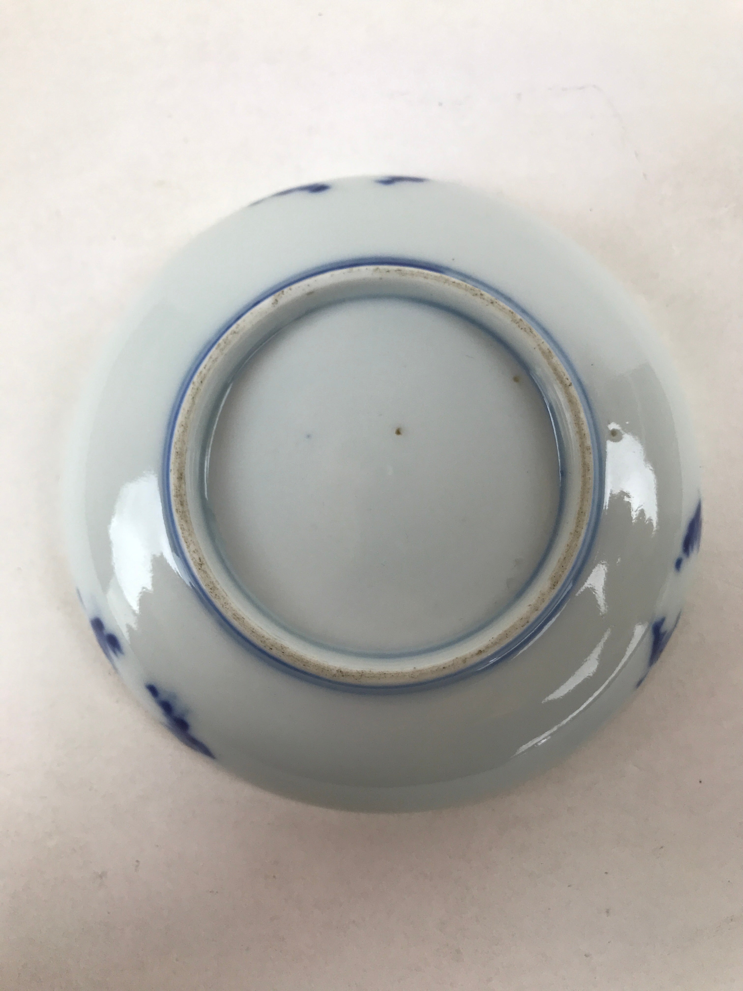 Japanese Porcelain Small Plate Mamezara Vtg Blue White Sometsuke Plants PY628