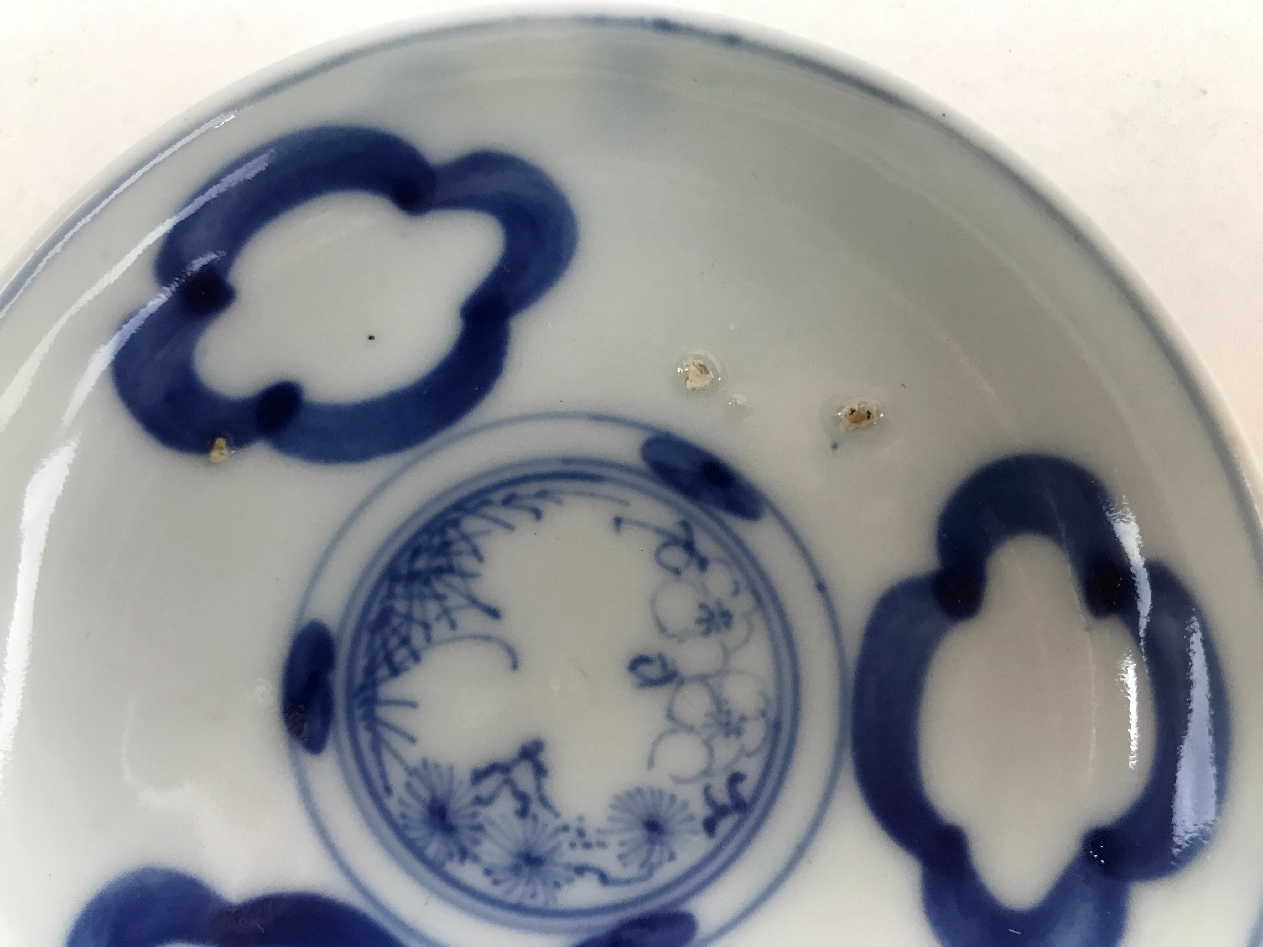 Japanese Porcelain Small Plate Mamezara Vtg Blue White Sometsuke Plants PY628