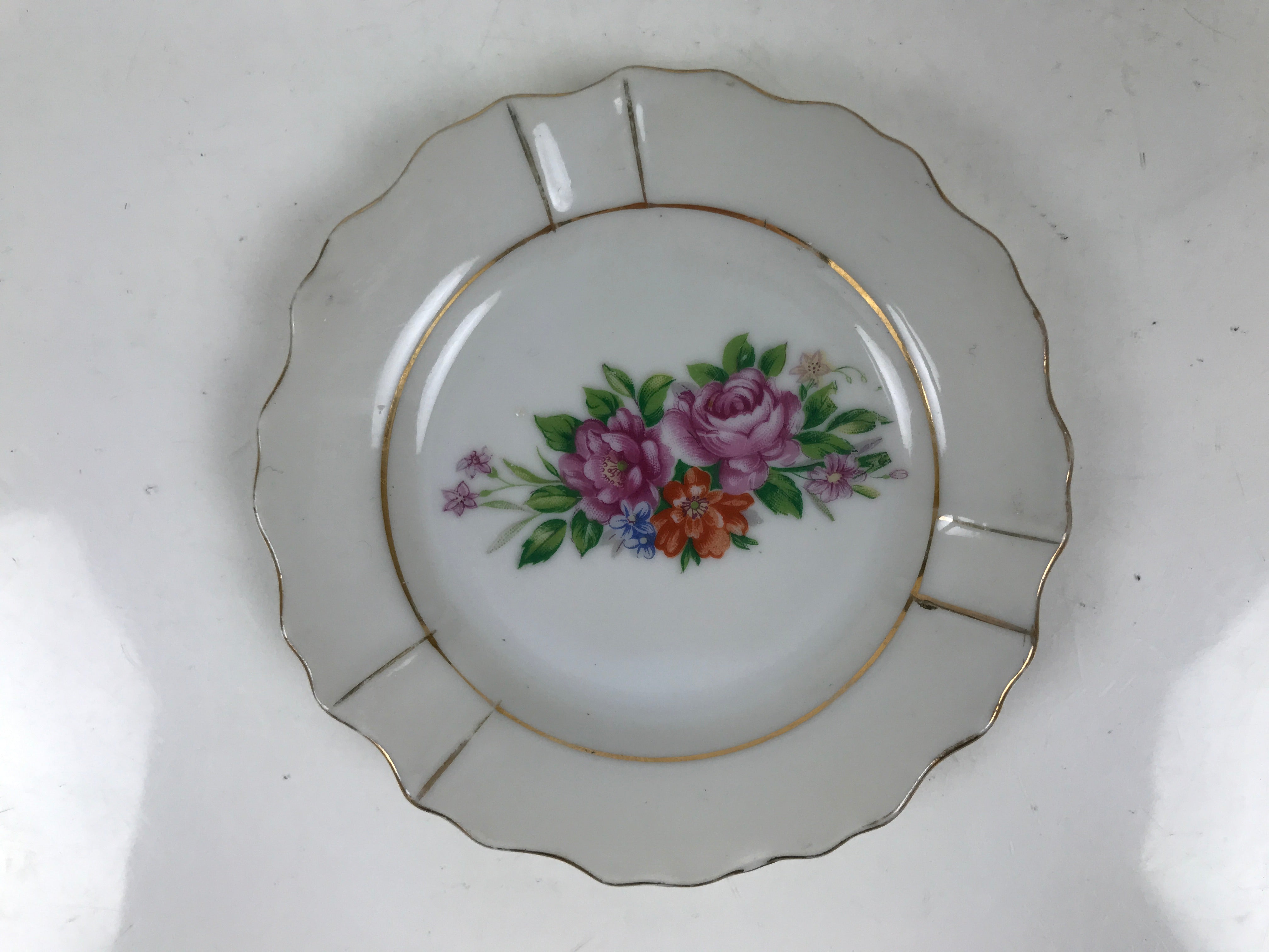 Japanese Porcelain Small Plate Mamezara Vtg Side Dish Pink Peony White Gold Y430