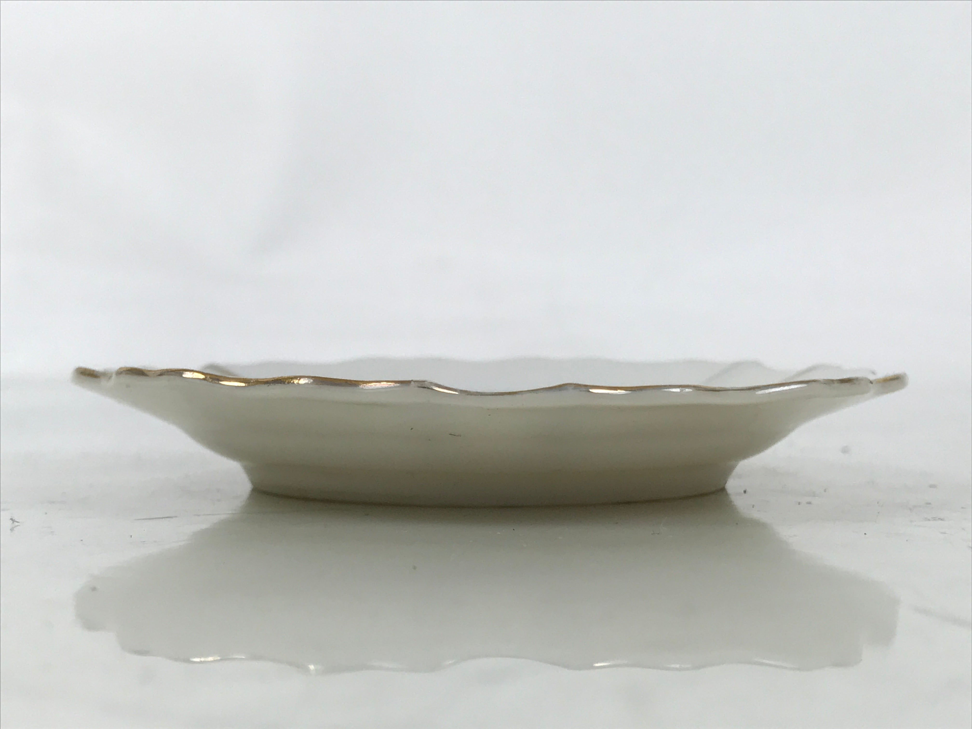 Japanese Porcelain Small Plate Mamezara Vtg Side Dish Pink Peony White Gold Y430