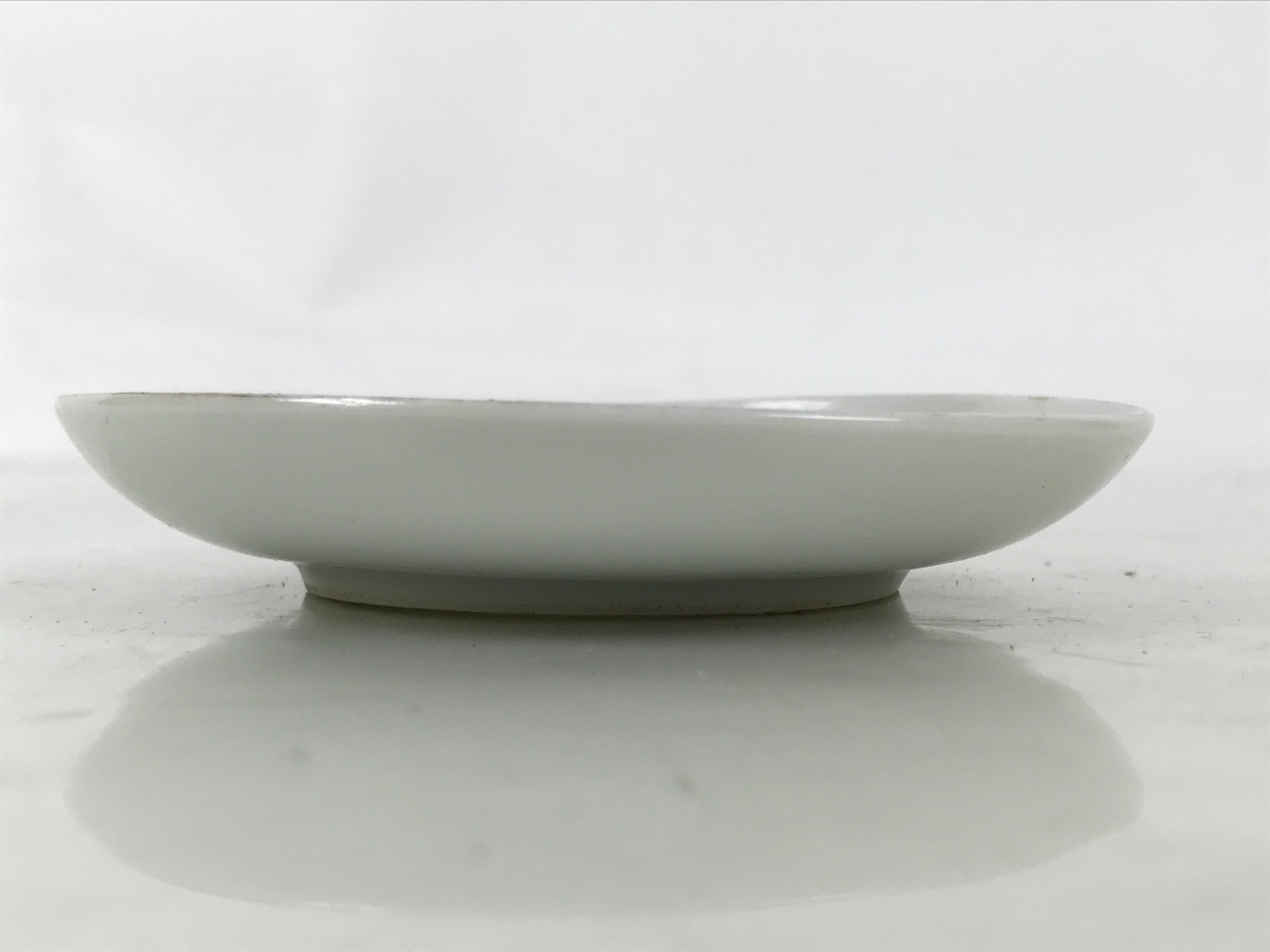 Japanese Porcelain Small Plate Mamezara Vtg Side Dish White Peach Momo Gold Y432