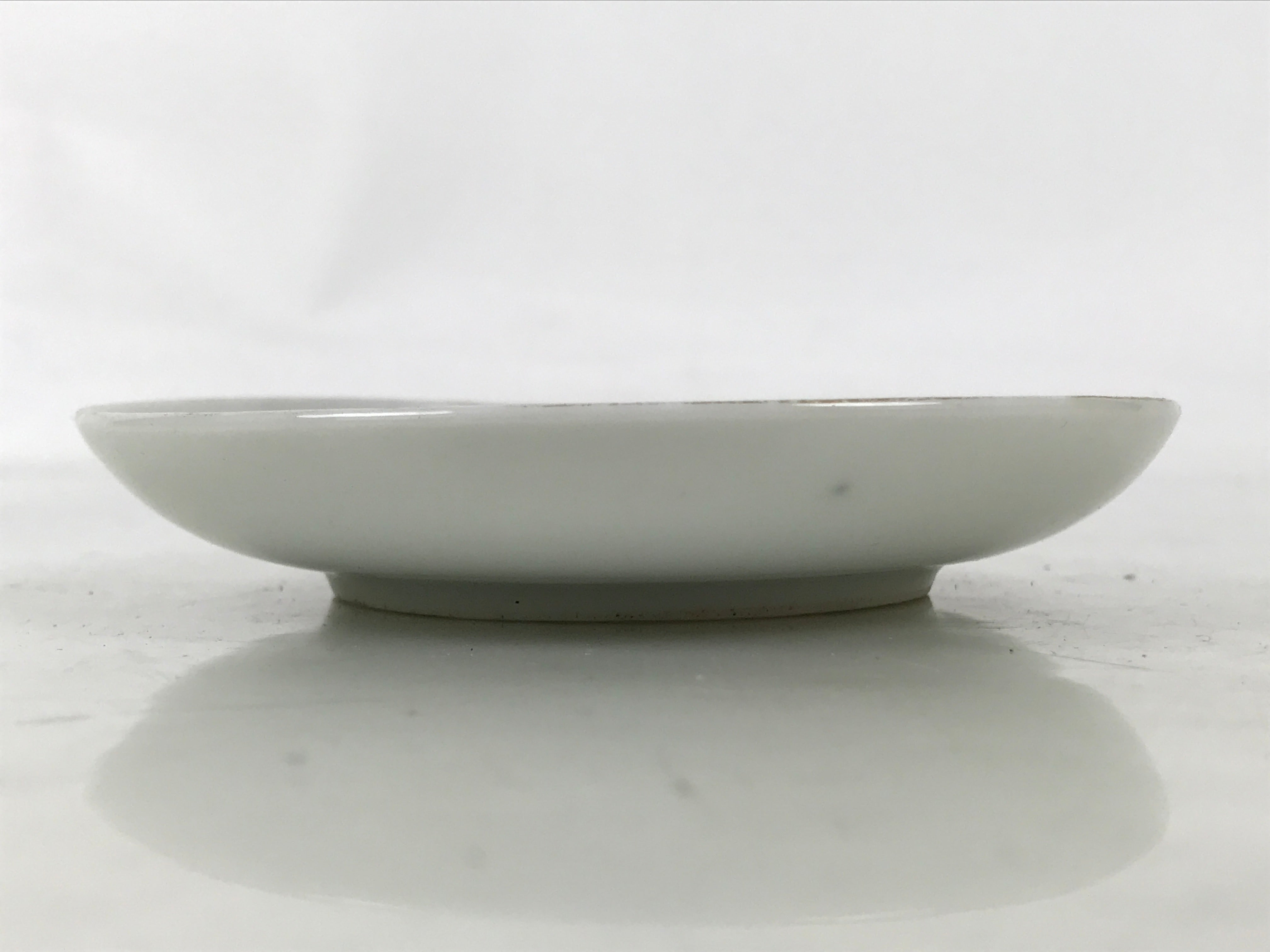 Japanese Porcelain Small Plate Mamezara Vtg Side Dish White Peach Momo Gold Y432