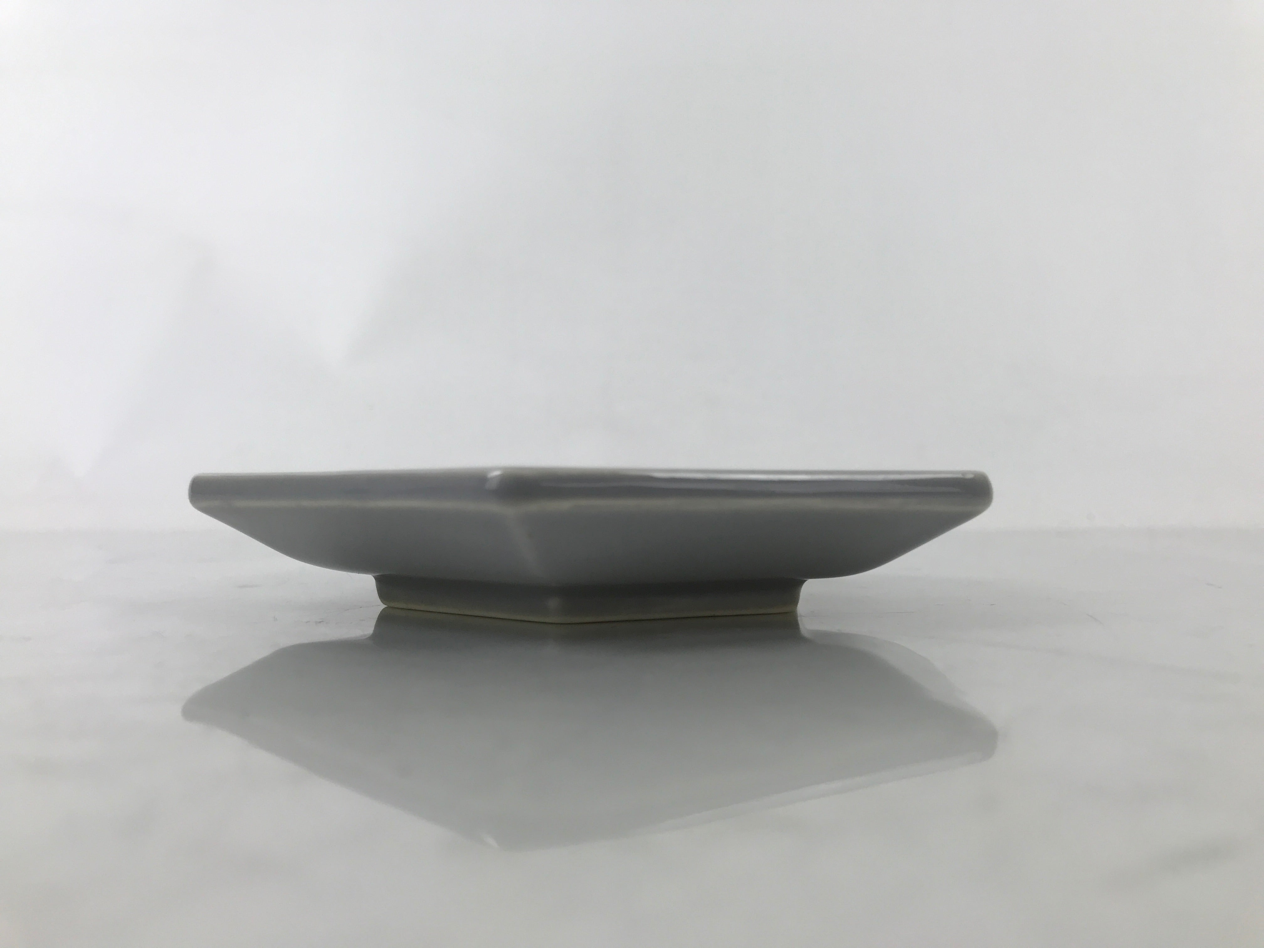 Japanese Porcelain Small Serving Plate Meimeizara Hexagon Pine Tree Gray Y216