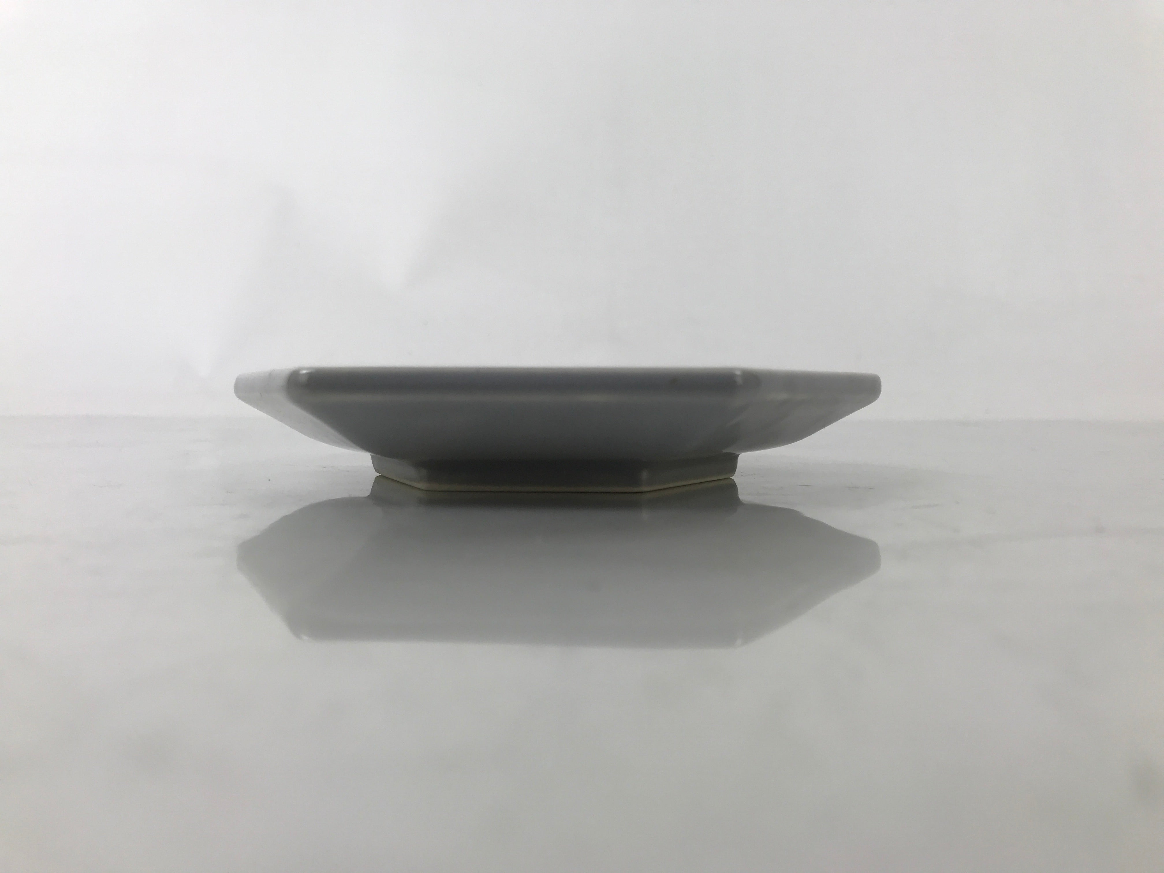 Japanese Porcelain Small Serving Plate Meimeizara Hexagon Pine Tree Gray Y217