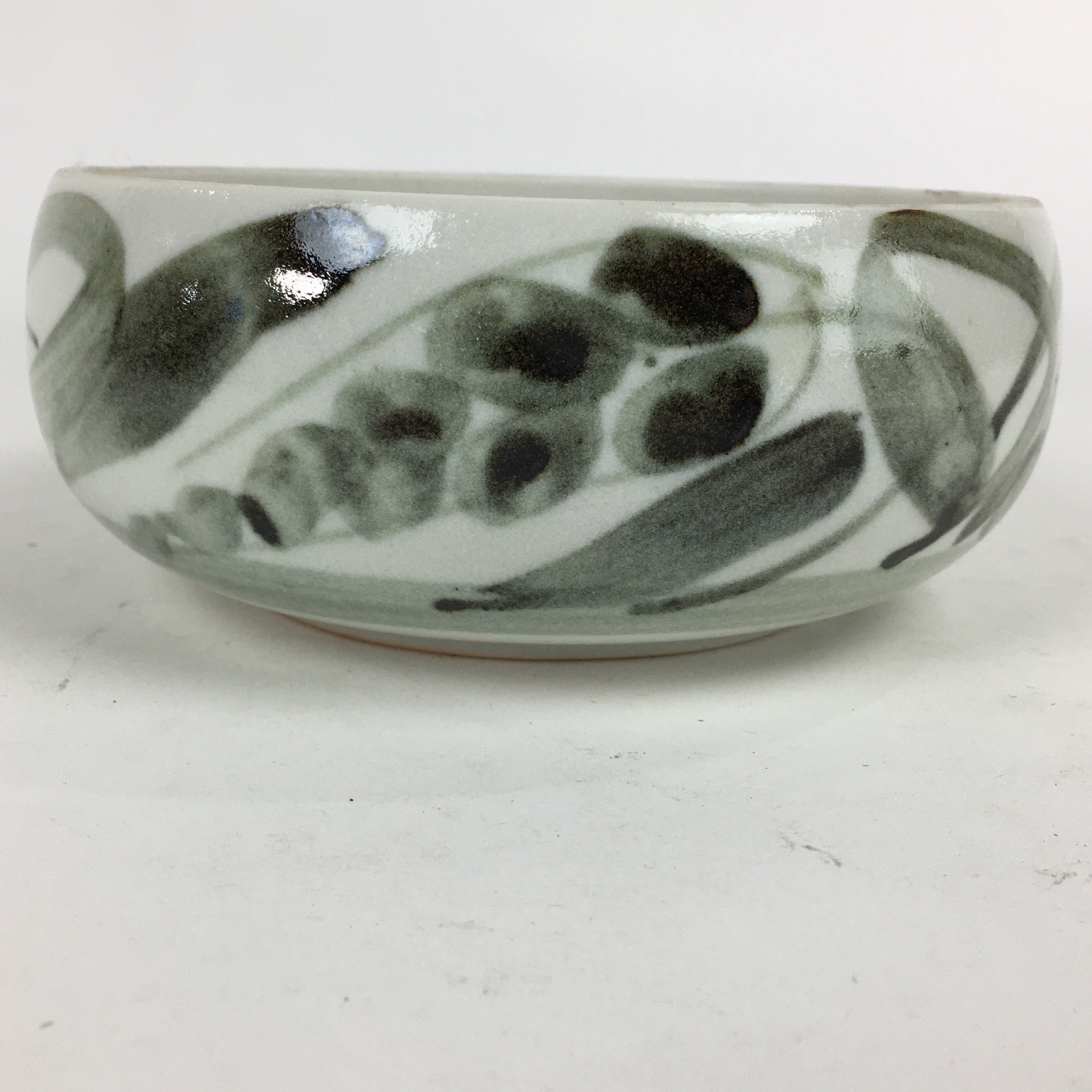 Japanese Porcelain Snack Bowl Kashiki Pottery Round Black Brush Design PP772