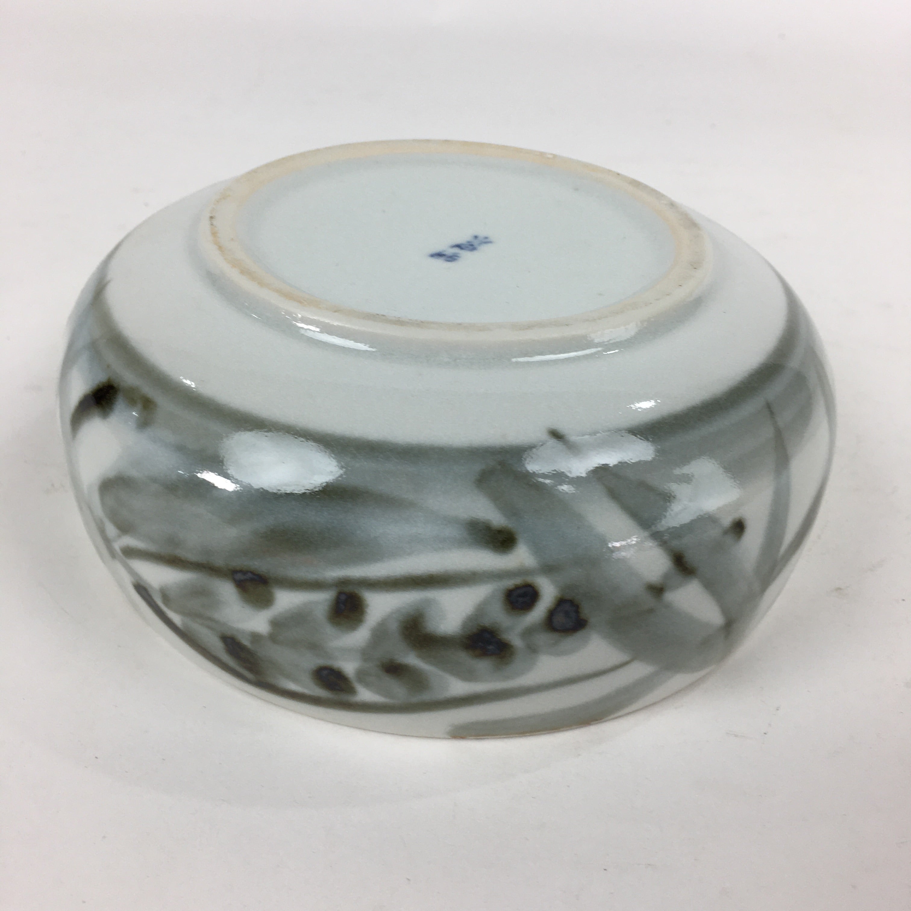 Japanese Porcelain Snack Bowl Kashiki Pottery Round Black Brush Design PP773