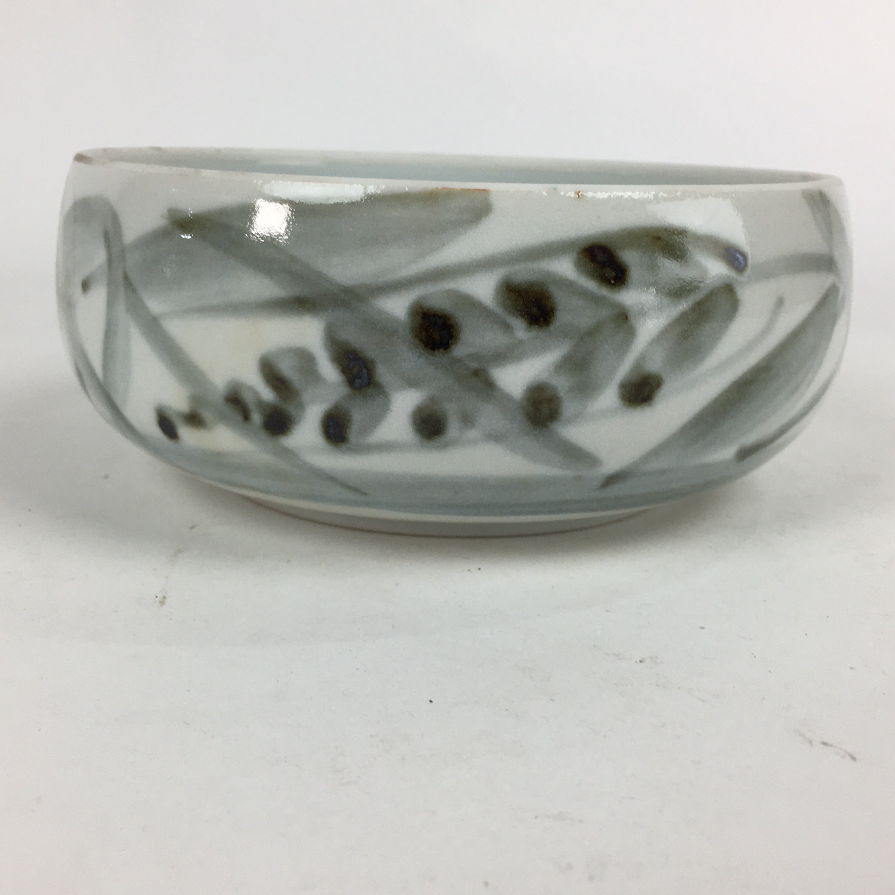 Japanese Porcelain Snack Bowl Kashiki Pottery Round Black Brush Design PP773