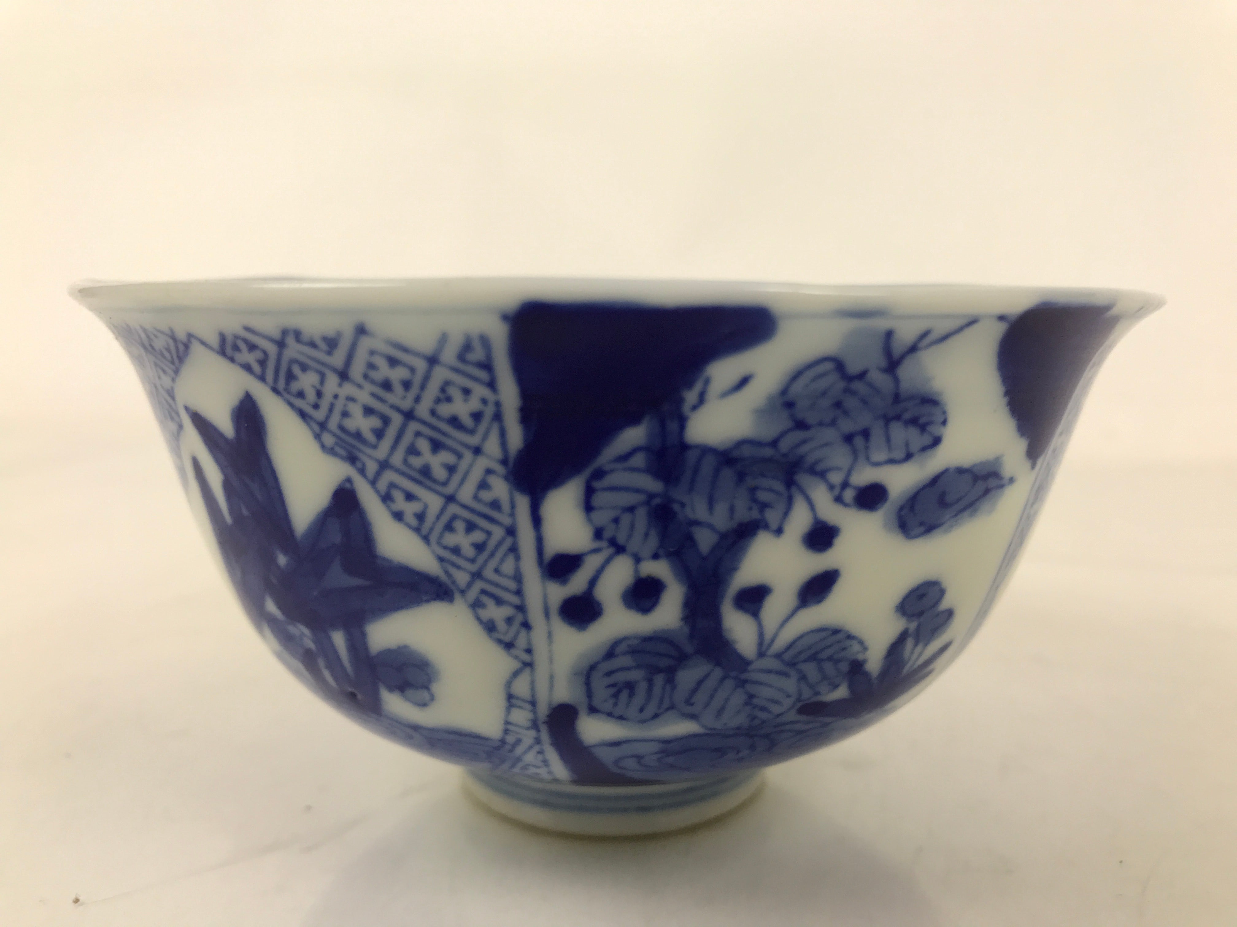 Japanese Porcelain Sometsuke Bowl Owan Vtg Pottery White Blue Floral Soup Y312