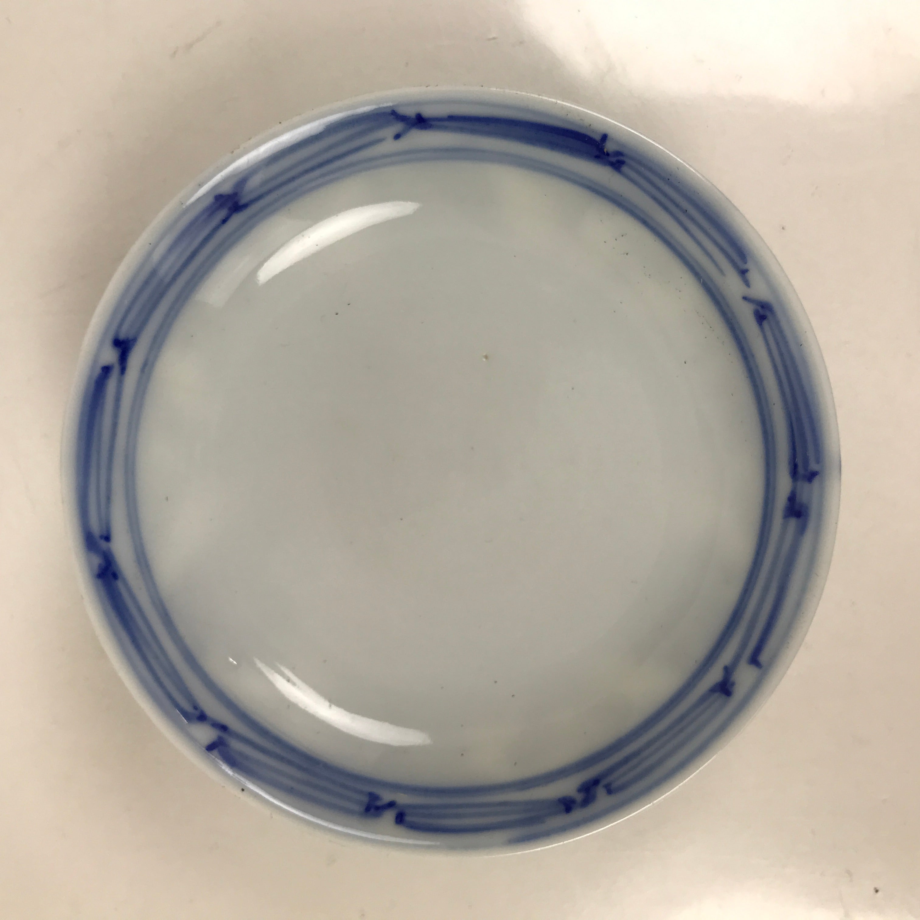 Japanese Porcelain Sometsuke Lidded Bowl Owan Vtg Pottery White Blue Floral Y298