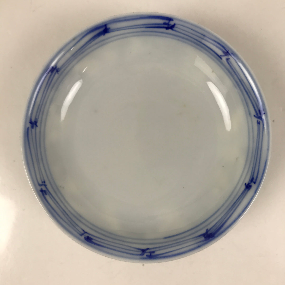 Japanese Porcelain Sometsuke Lidded Bowl Owan Vtg Pottery White Blue Floral Y299