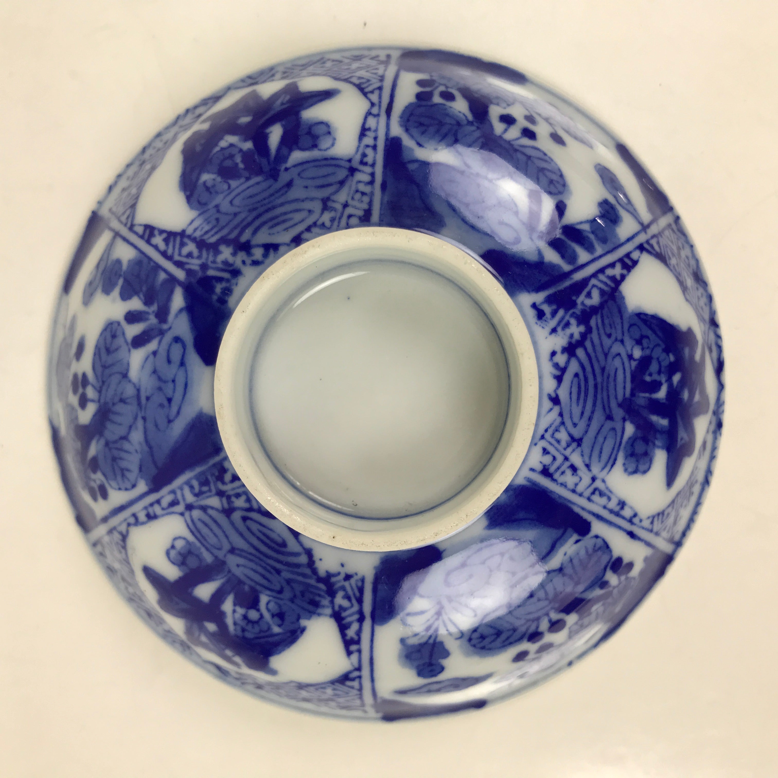 Japanese Porcelain Sometsuke Lidded Bowl Owan Vtg Pottery White Blue Floral Y300