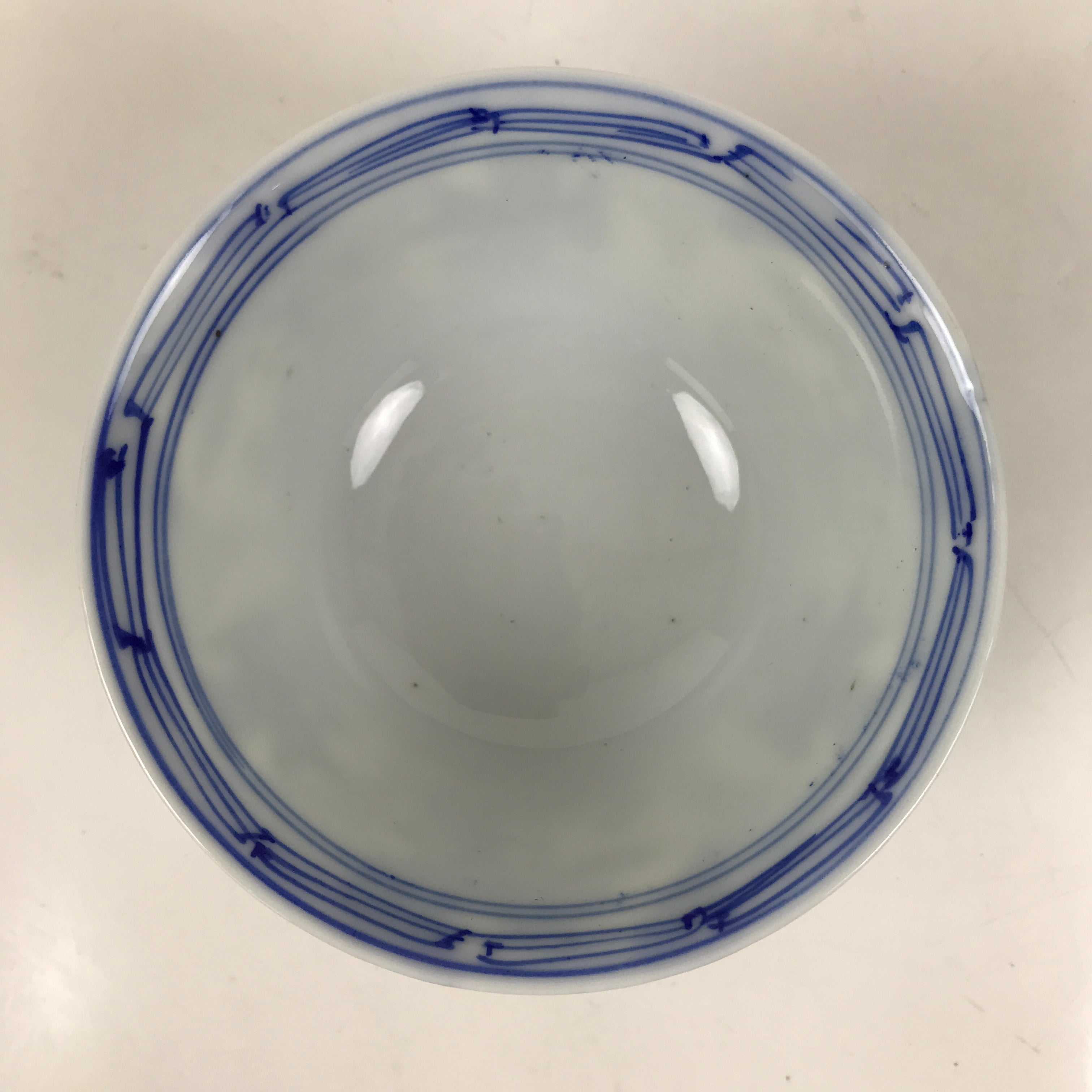 Japanese Porcelain Sometsuke Lidded Bowl Owan Vtg Pottery White Blue Floral Y303