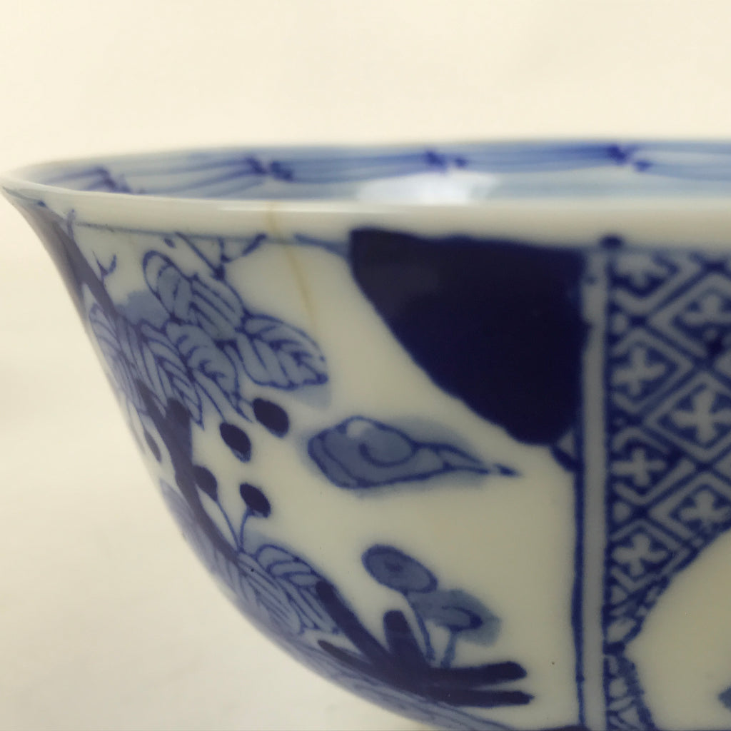 Japanese Porcelain Sometsuke Lidded Bowl Owan Vtg Pottery White Blue Floral Y307