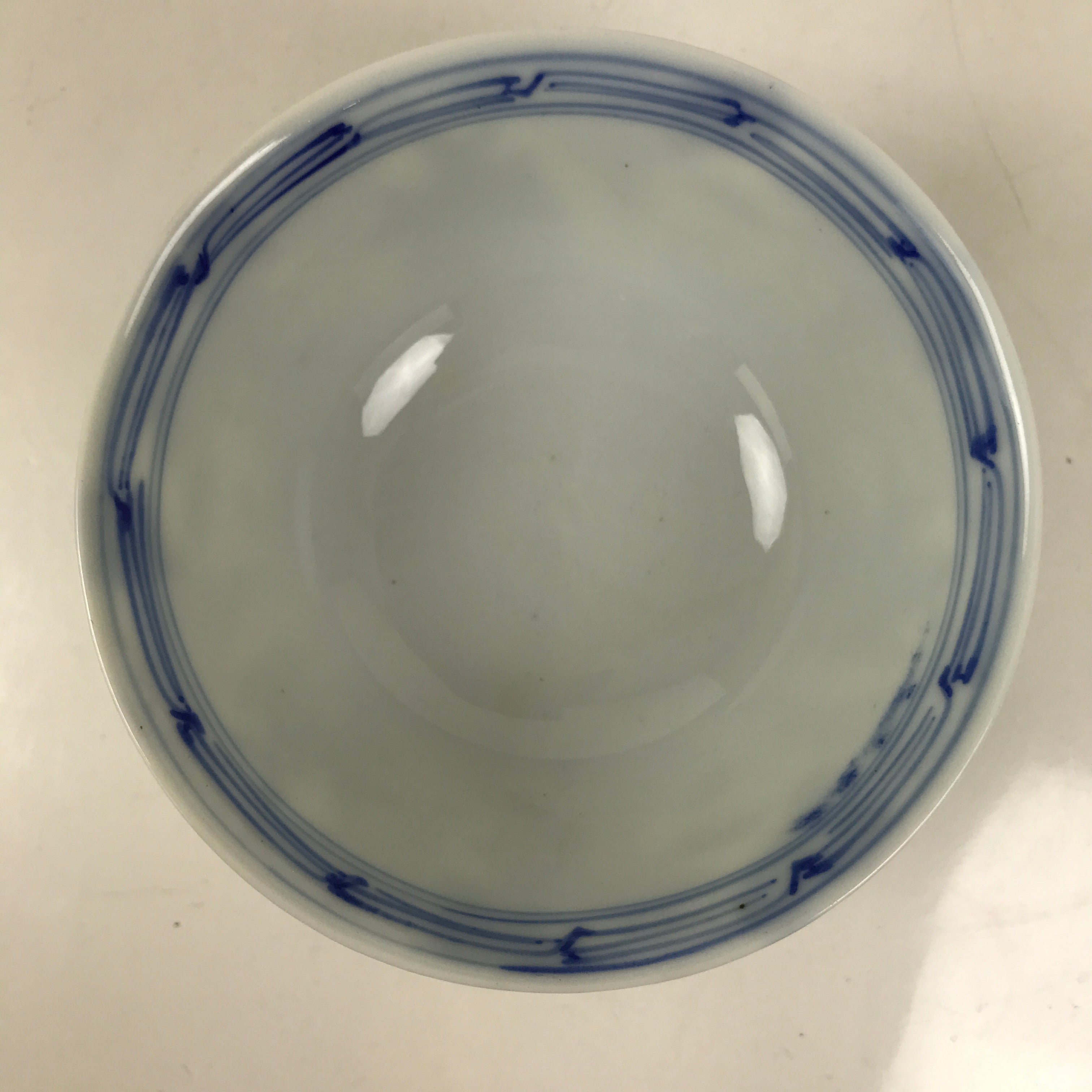 Japanese Porcelain Sometsuke Lidded Bowl Owan Vtg Pottery White Blue Floral Y308