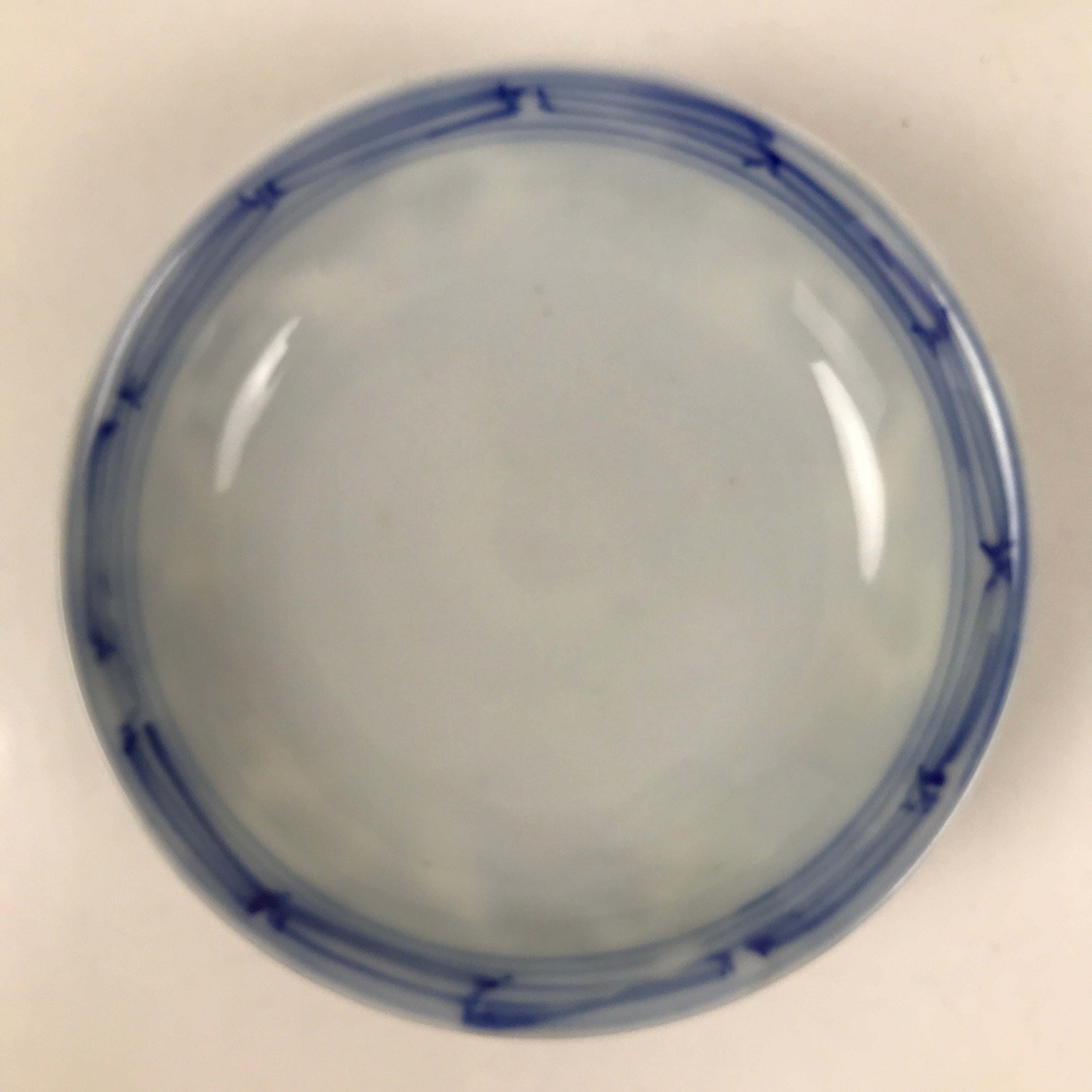 Japanese Porcelain Sometsuke Lidded Bowl Owan Vtg Pottery White Blue Floral Y308