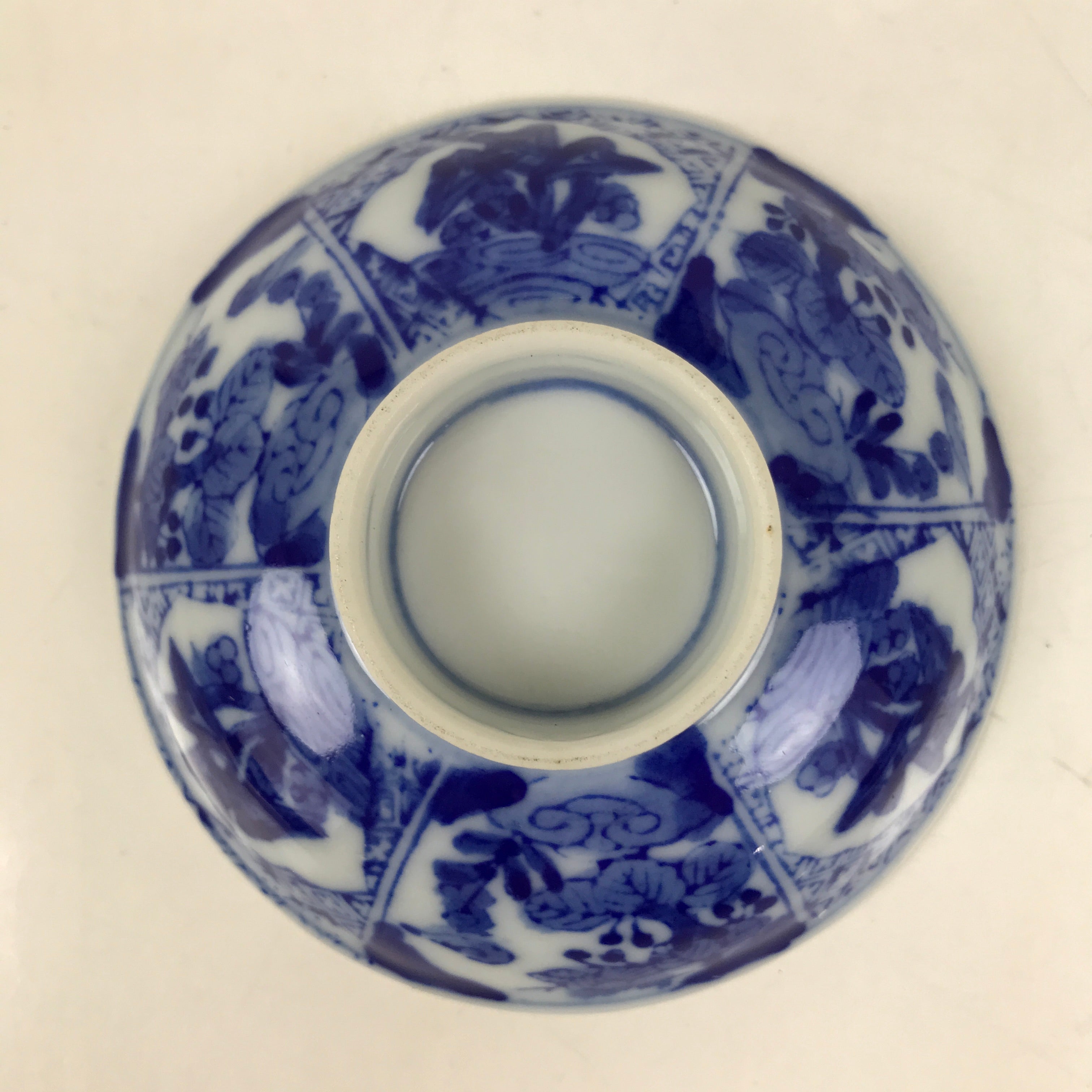 Japanese Porcelain Sometsuke Lidded Bowl Owan Vtg Pottery White Blue Floral Y309