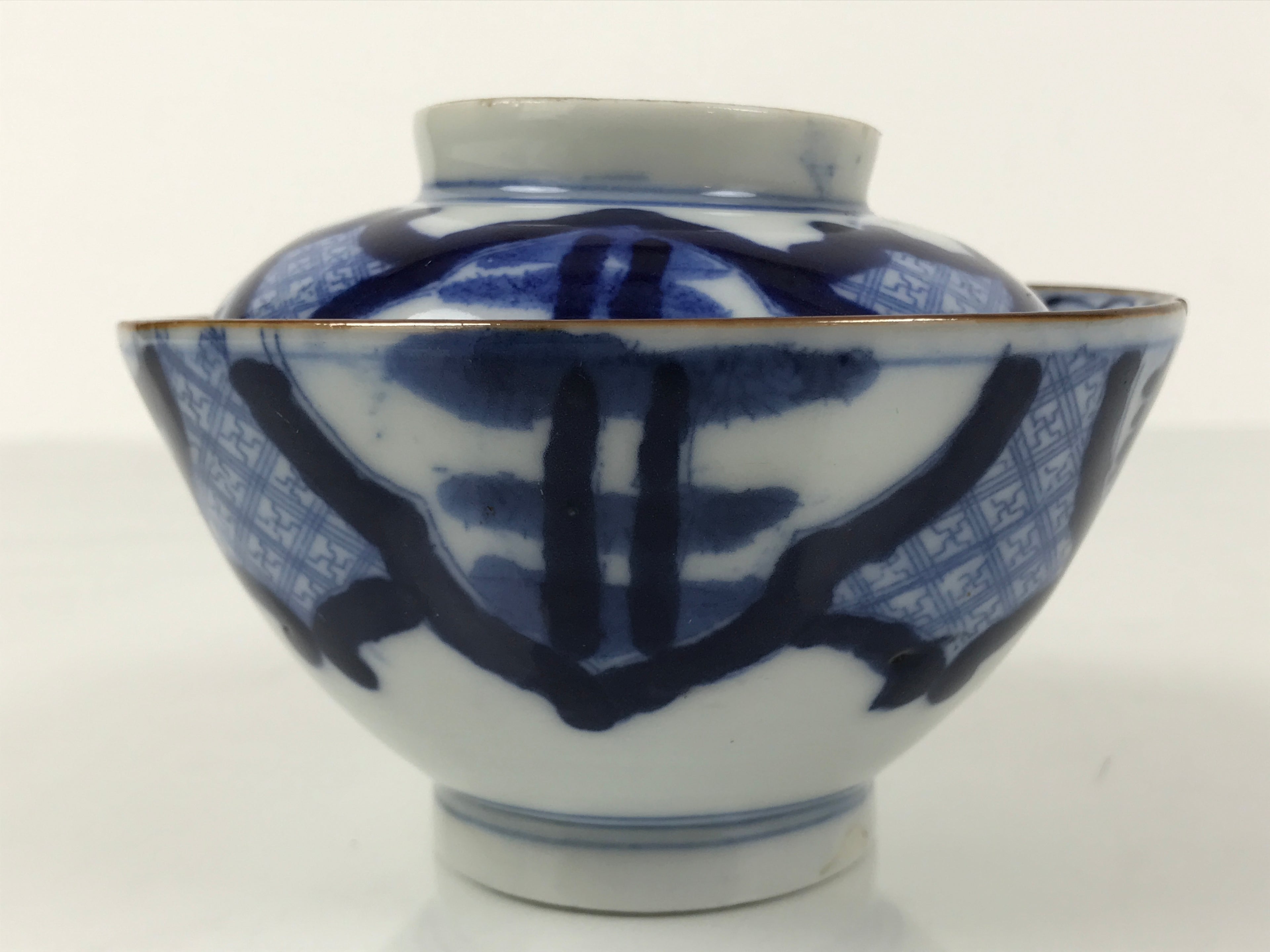 Japanese Porcelain Sometsuke Lidded Rice Bowl Vtg Owan White Blue Pine Plum Y480