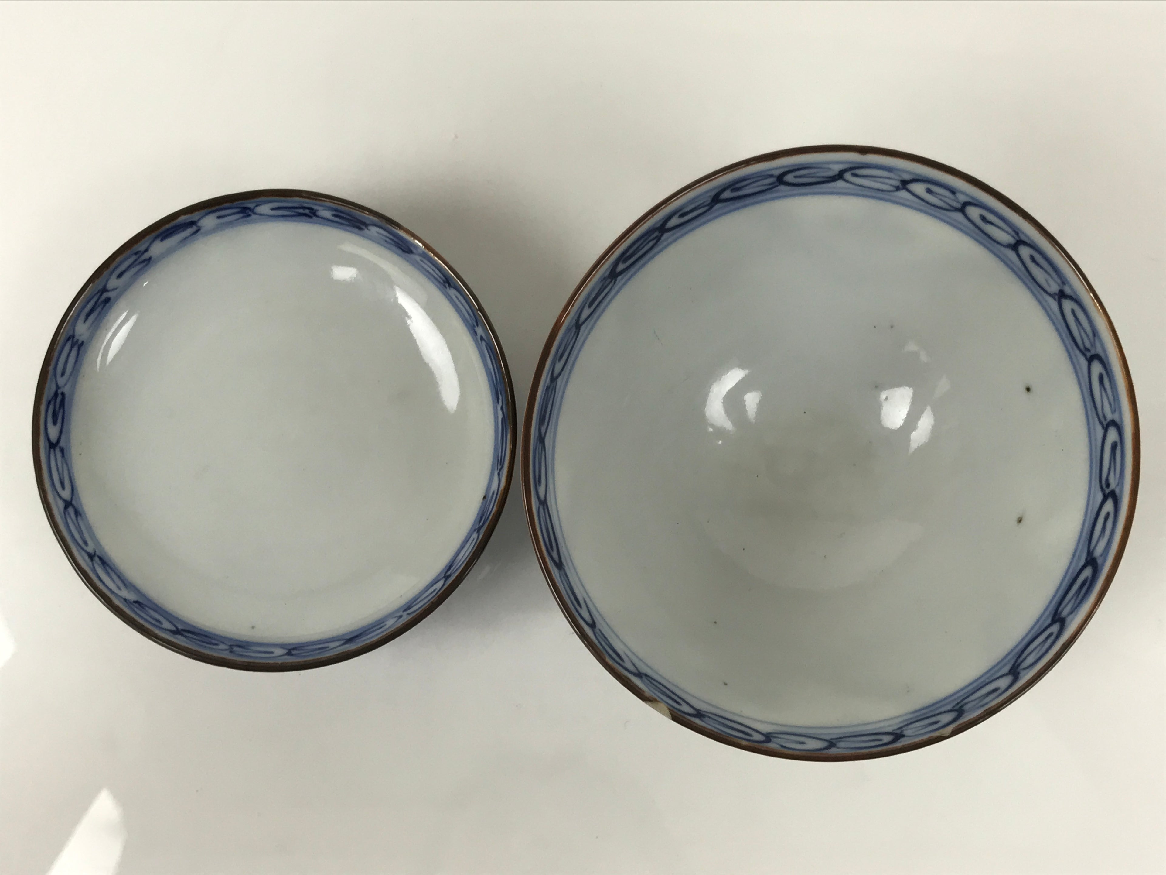 Japanese Porcelain Sometsuke Lidded Rice Bowl Vtg Owan White Blue Pine Plum Y480